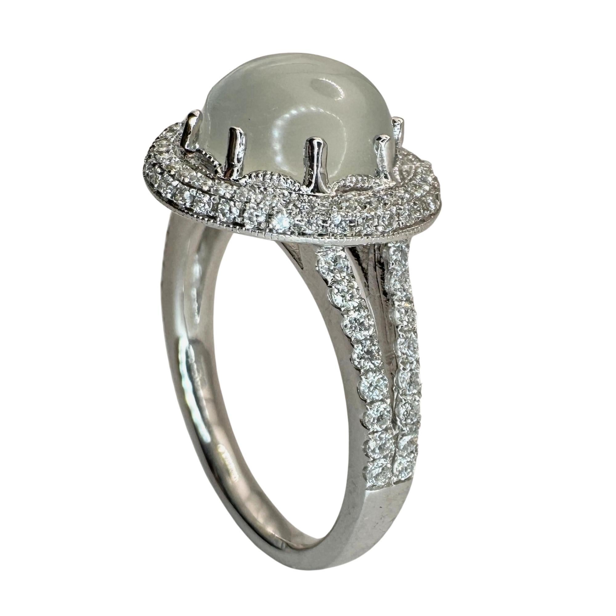 Round Cut 18K Diamond and Moonstone Ring For Sale