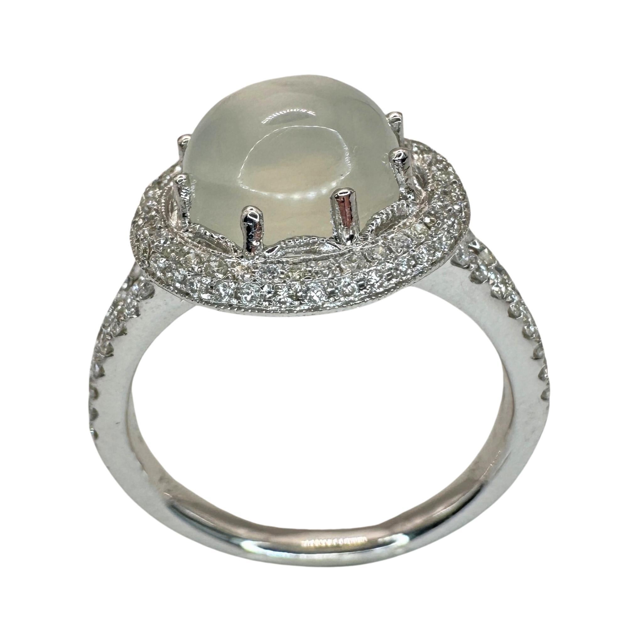 18K Diamond and Moonstone Ring In Good Condition For Sale In New York, NY