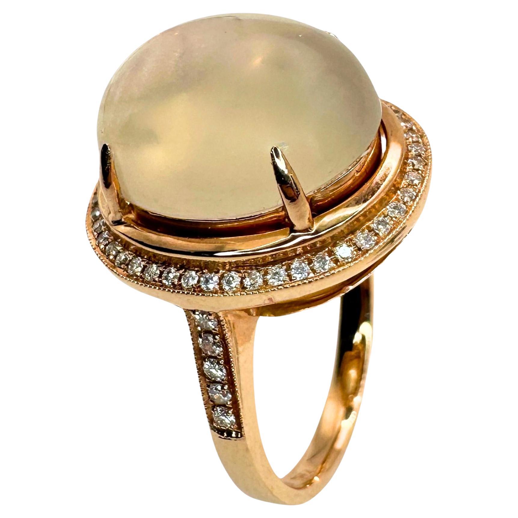 18k Diamond and Moonstone Ring For Sale
