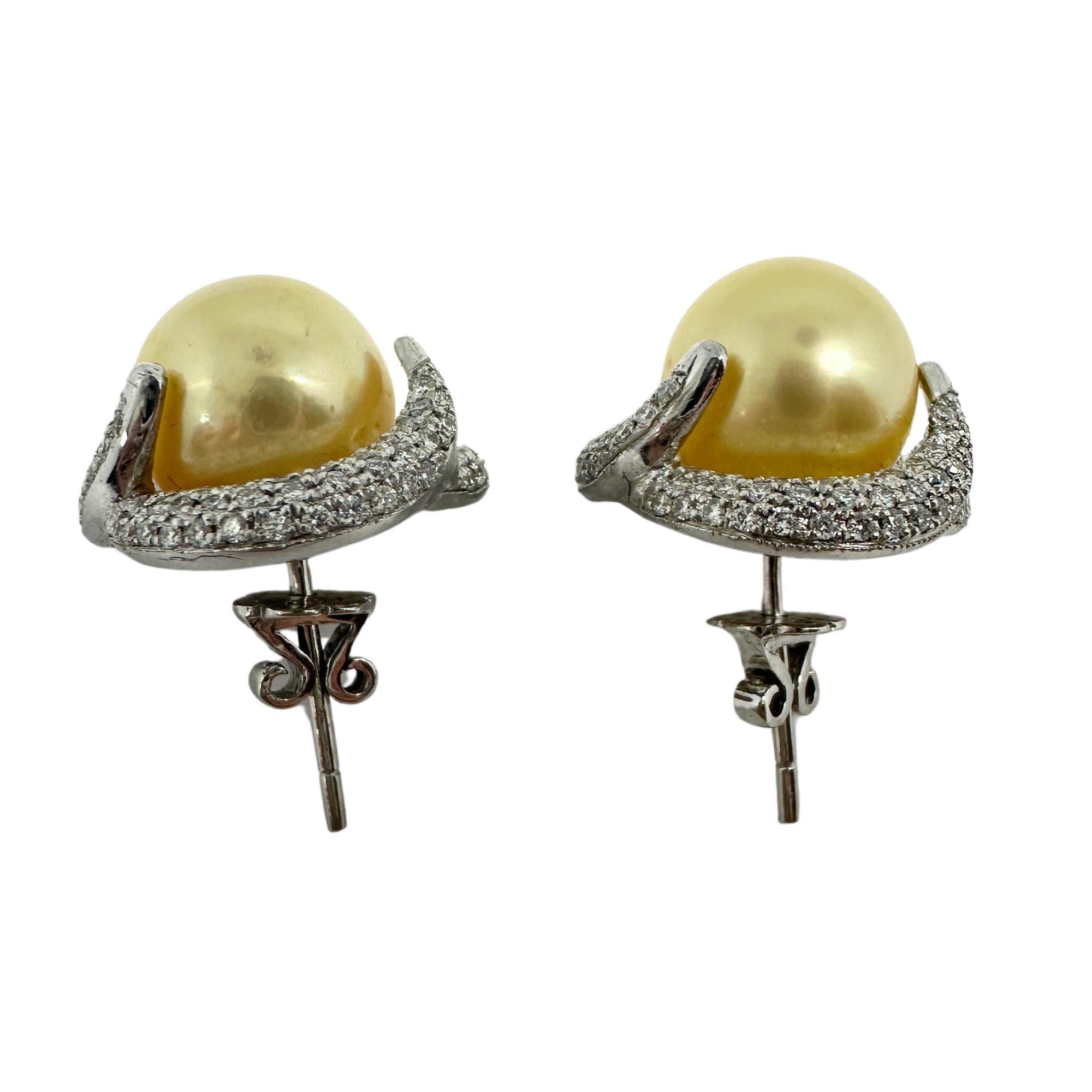 Orecchini con diamanti e perle 18k in vendita 1