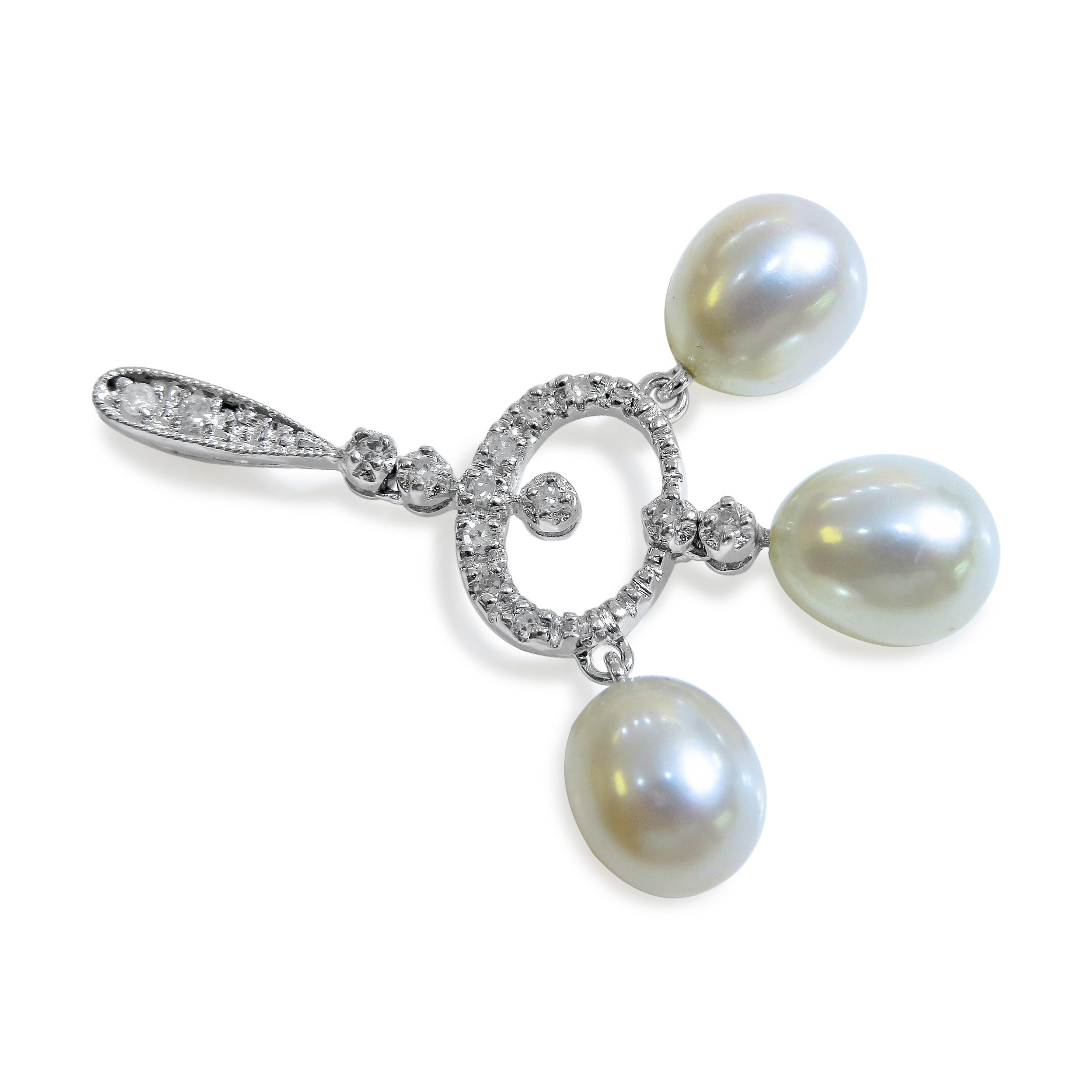 Art Deco 18 Karat Diamond and Pearl Ladies Pendant For Sale
