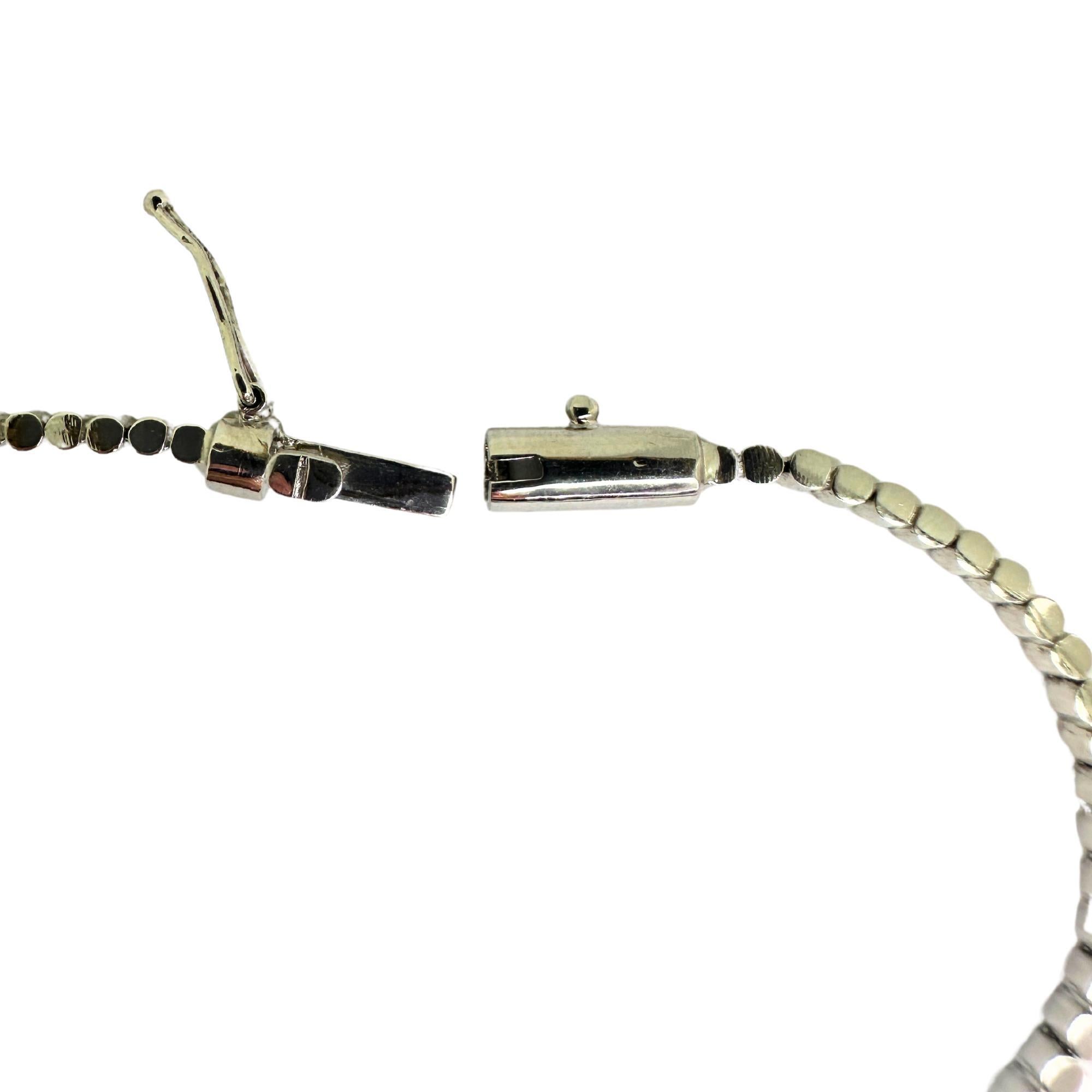 Collana di diamanti e perle a forma di rubino in 18 carati In condizioni buone in vendita a New York, NY