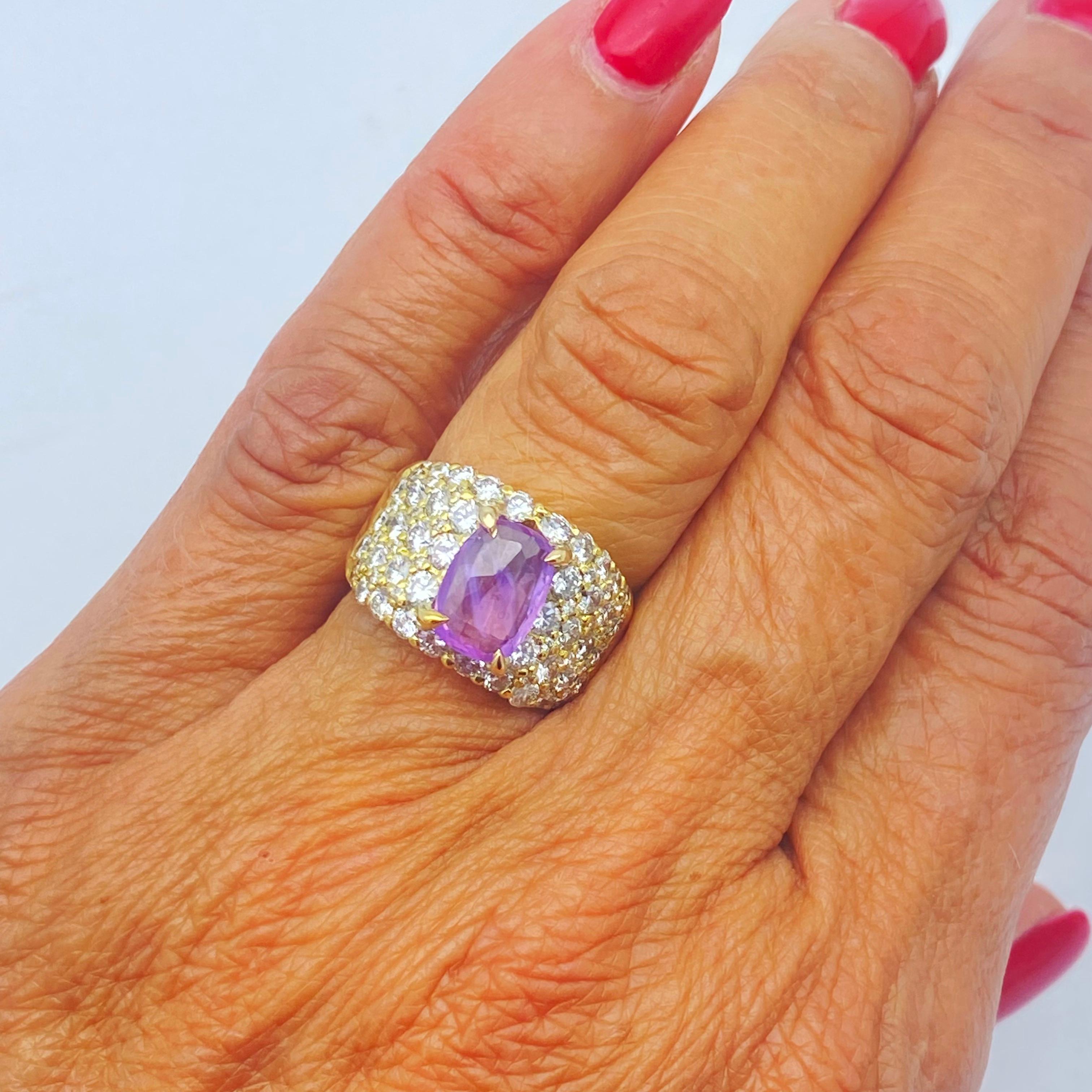 Contemporary 18k Diamond and Pink Sapphire Ring 4.97 CTW VS Quality For Sale