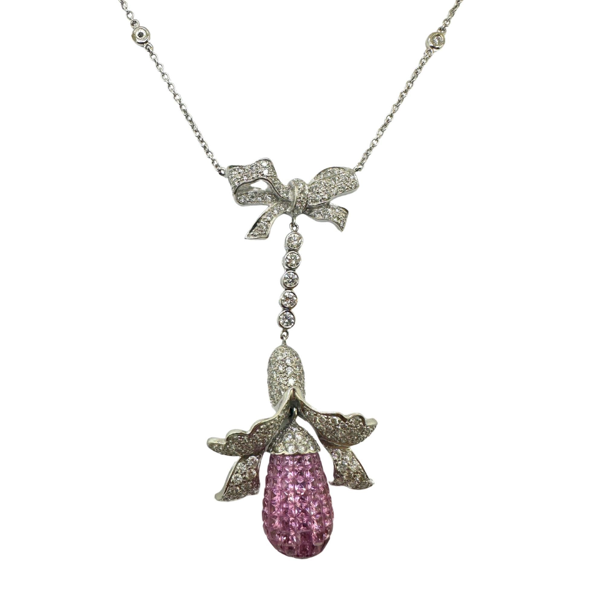Collana con diamanti e zaffiri rosa 18 carati In condizioni buone in vendita a New York, NY