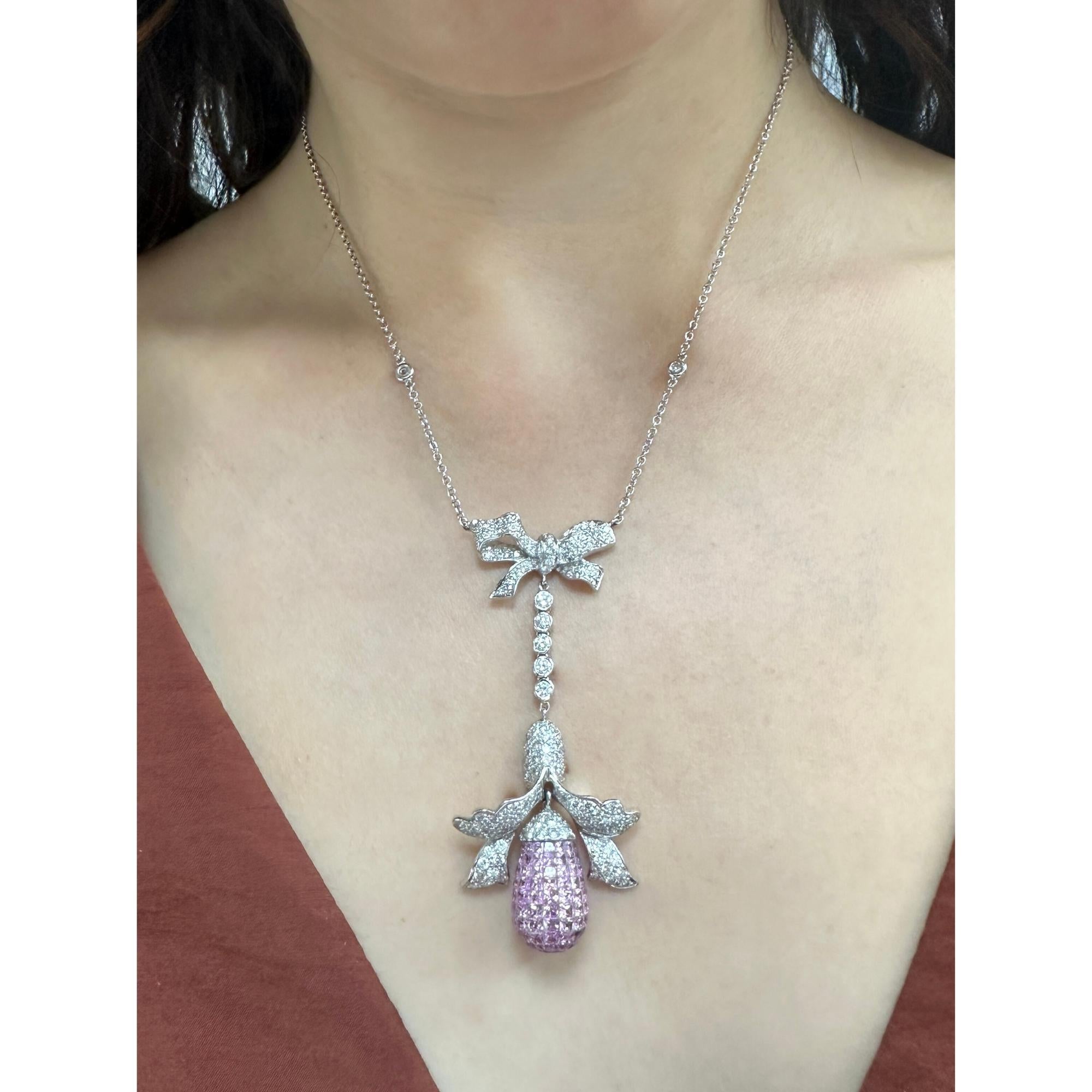 Collana con diamanti e zaffiri rosa 18 carati in vendita 1