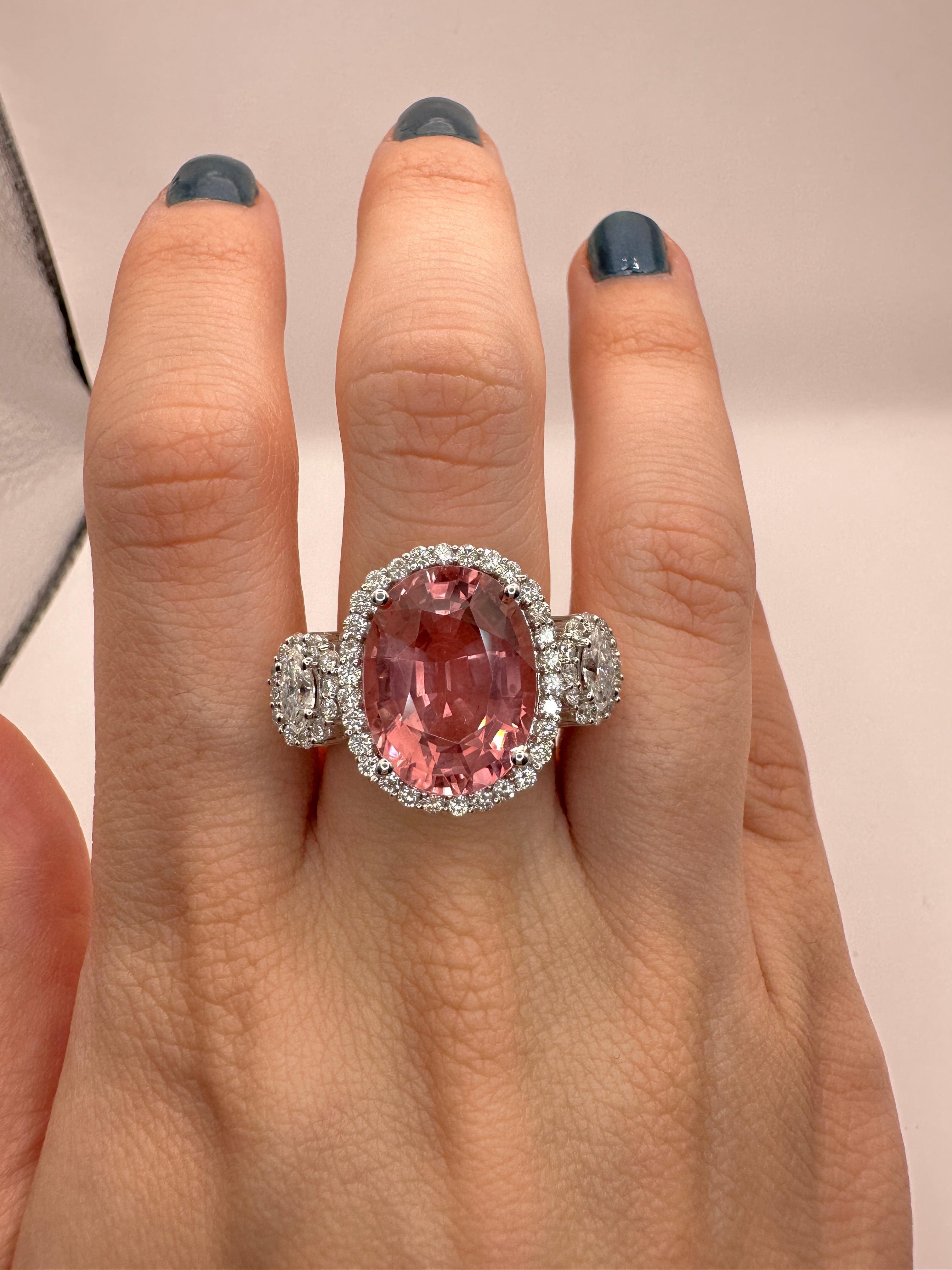 18k  Diamond and Pink Stone Center Ring 4