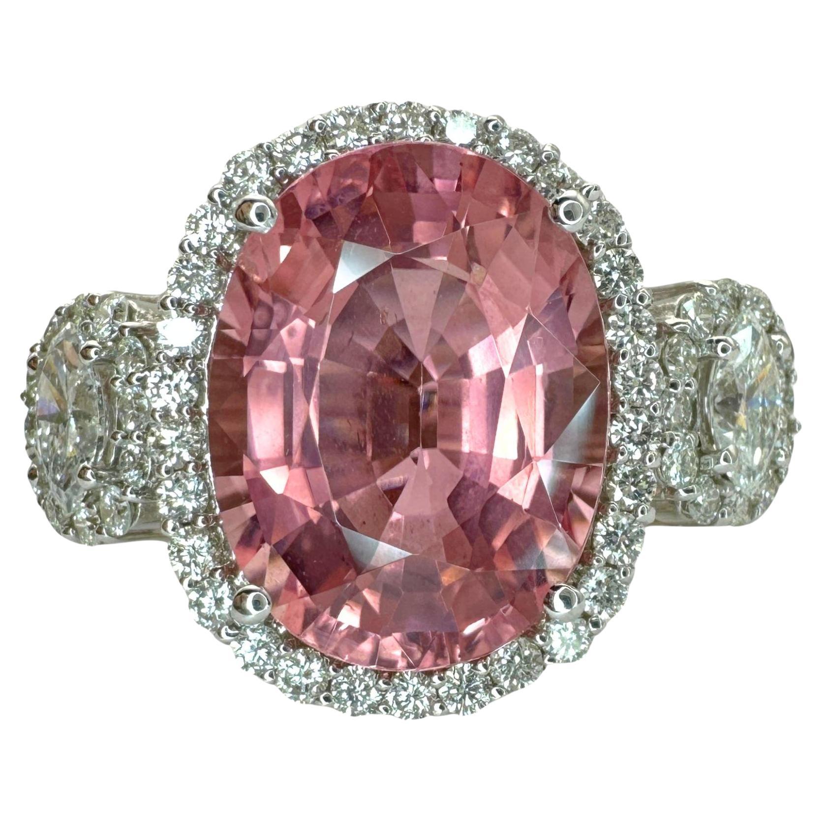 18k  Bague centrale en diamant et pierre rose