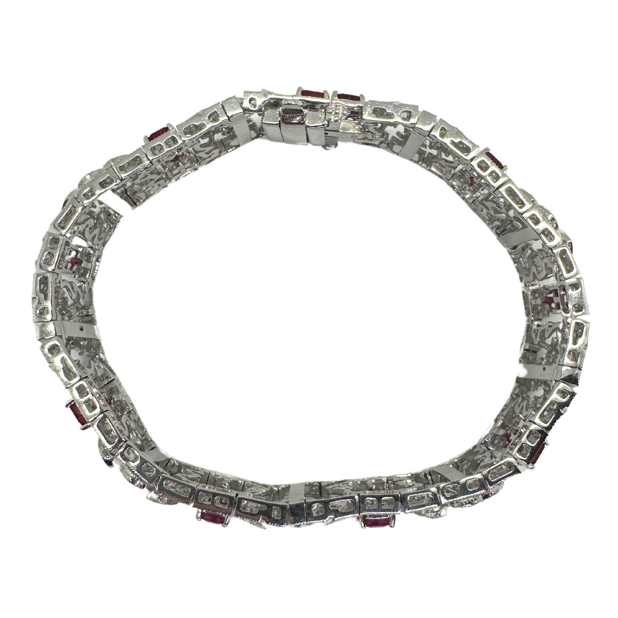Bracelet en diamant et rubis 18K Bon état - En vente à New York, NY