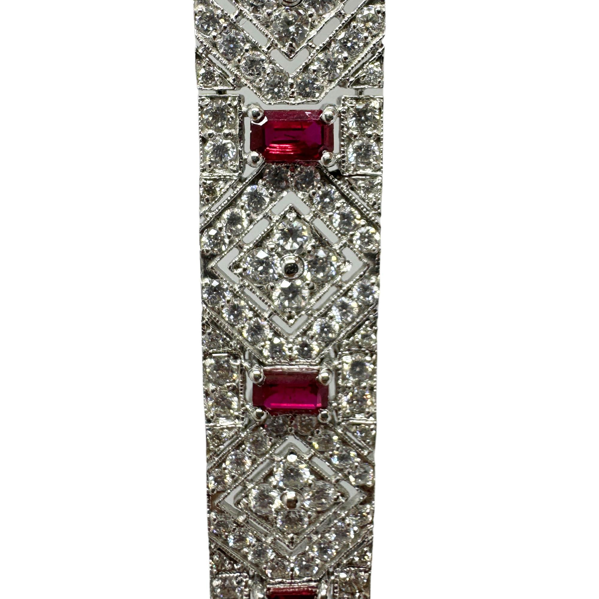 18K Diamant- und Rubinarmband im Zustand „Gut“ in New York, NY