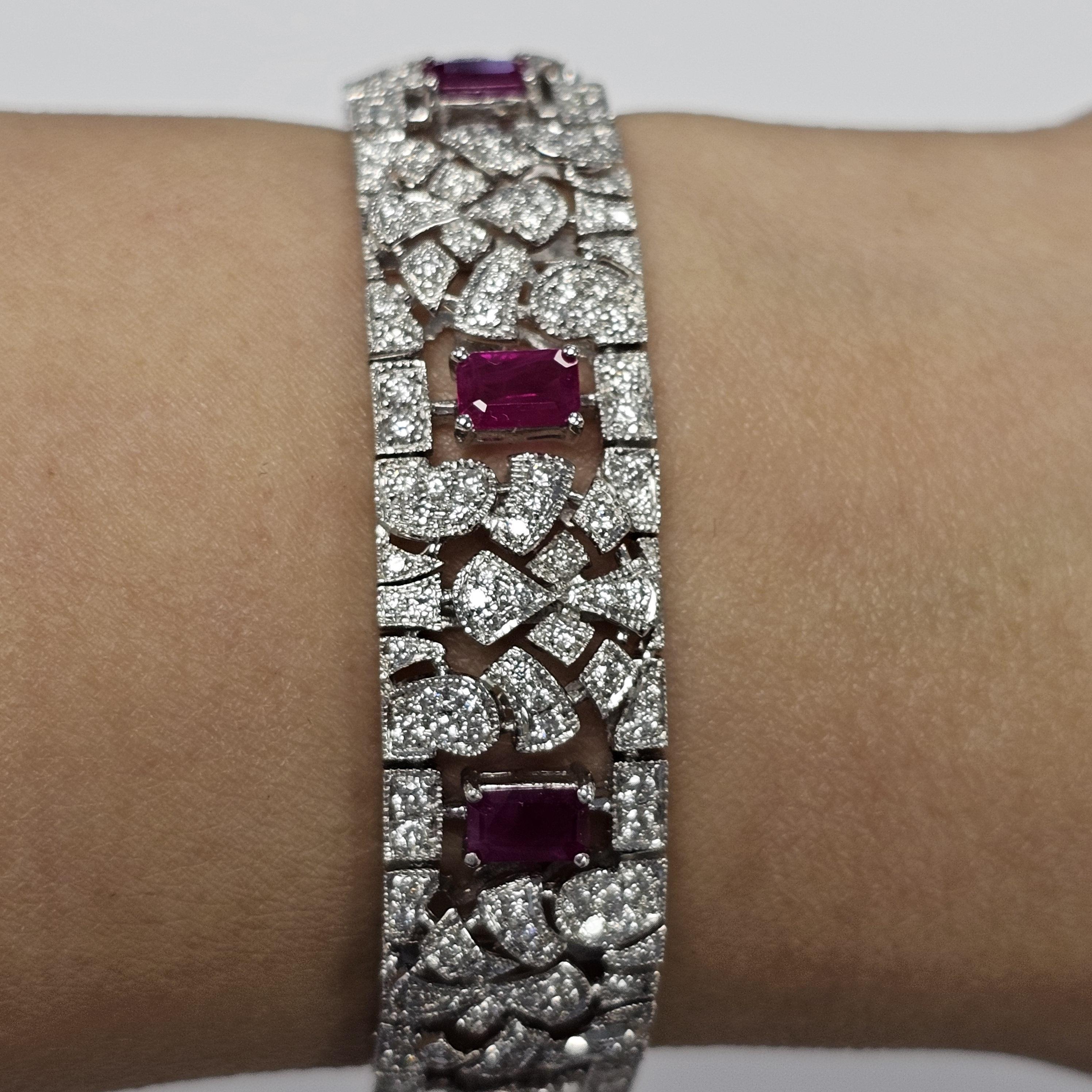 Bracelet en diamant et rubis 18K en vente 2