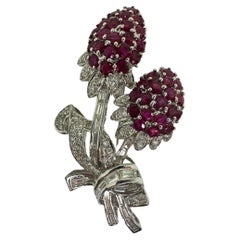 Broche Flor Diamante y Rubí 18K