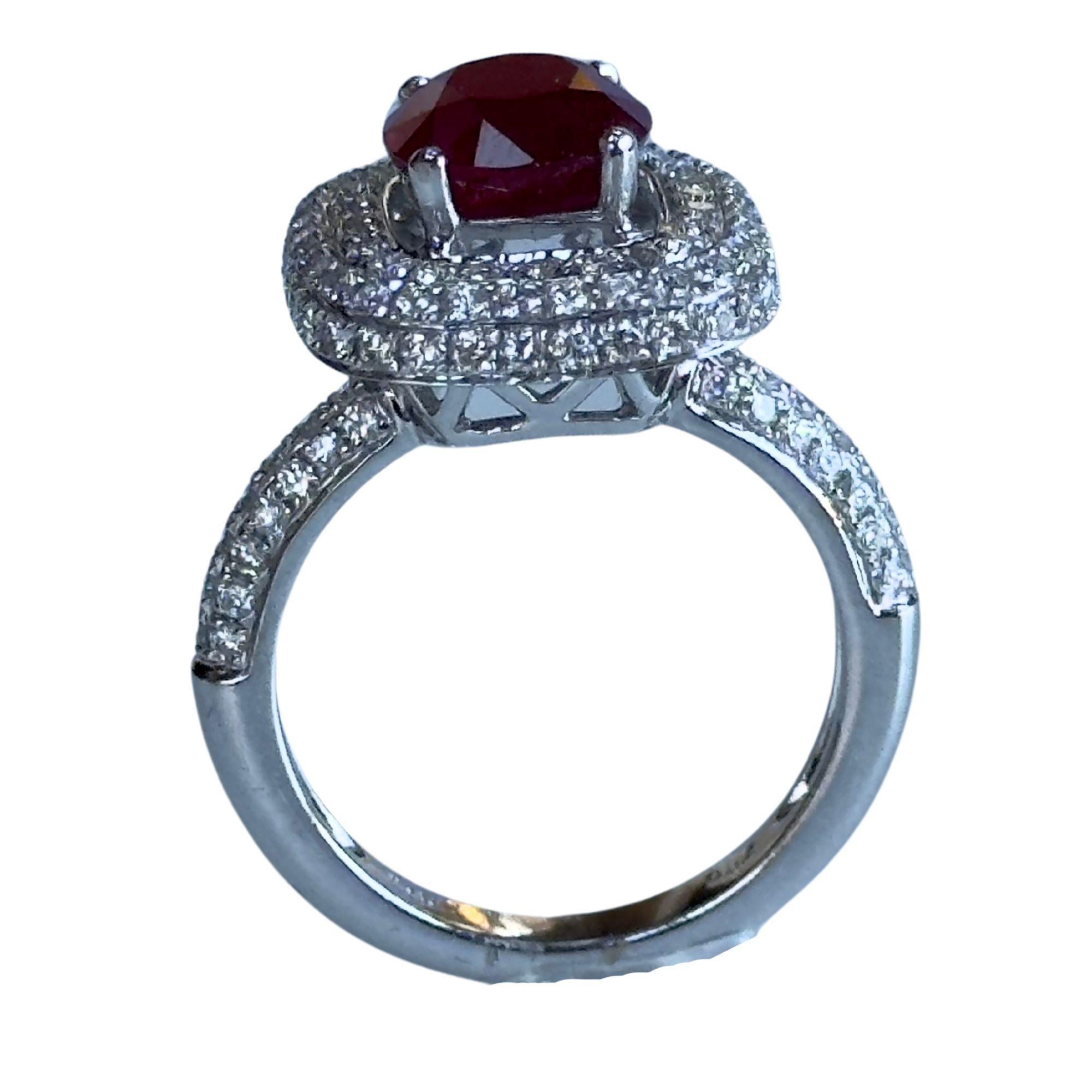 18k Diamond and Ruby Ring In Good Condition In New York, NY