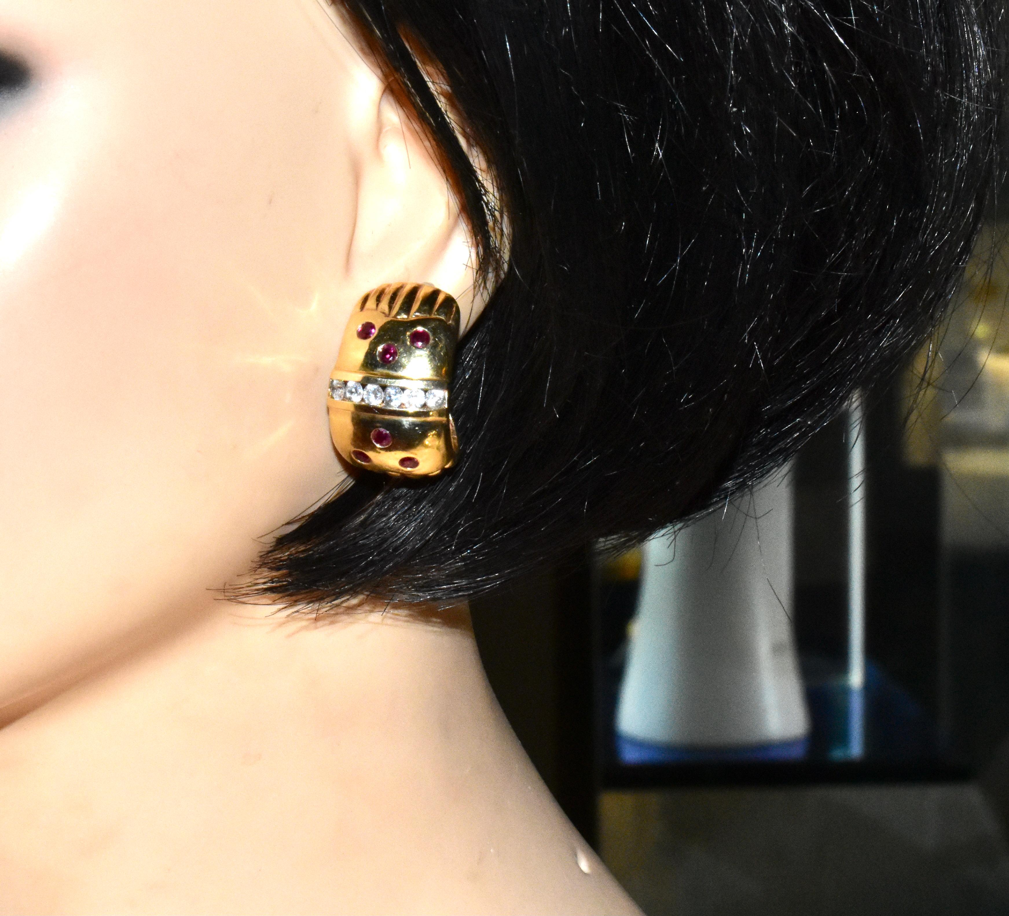 18 Karat Ohrringe mit Diamanten und Rubinen im Vintage-Stil im Zustand „Hervorragend“ im Angebot in Aspen, CO