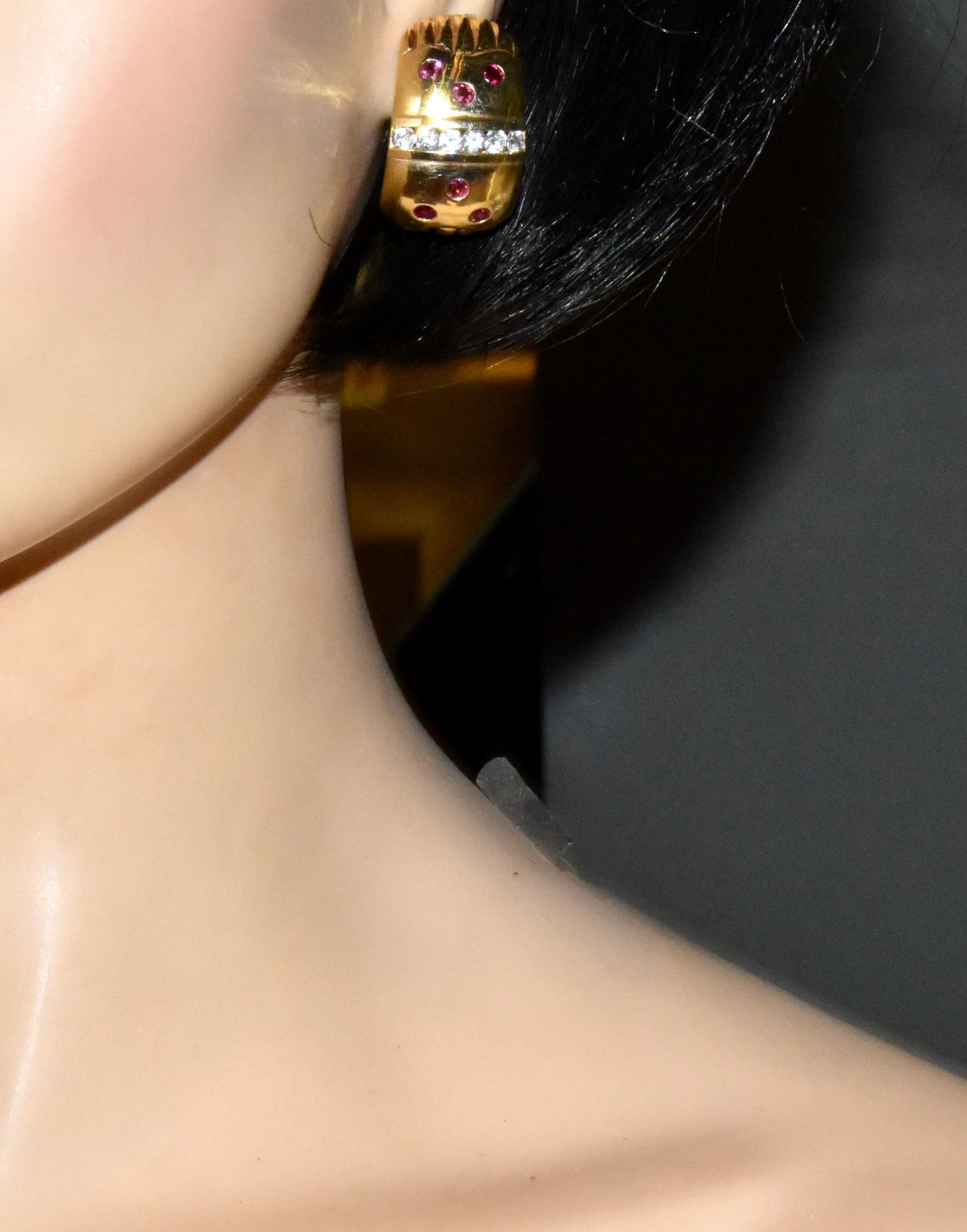 18 Karat Ohrringe mit Diamanten und Rubinen im Vintage-Stil im Angebot 2