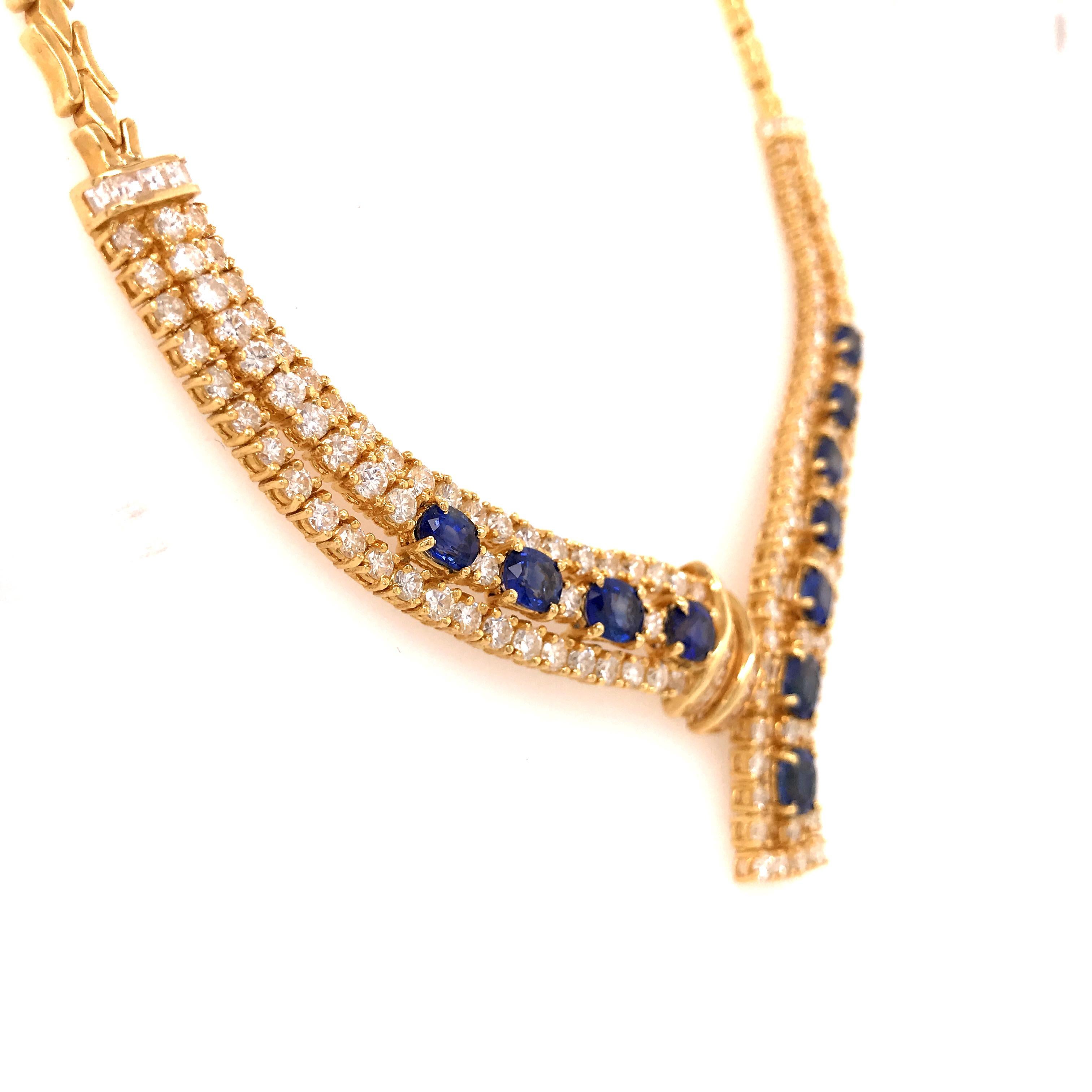 Round Cut 18 Karat Diamond and Sapphire Necklace Yellow Gold