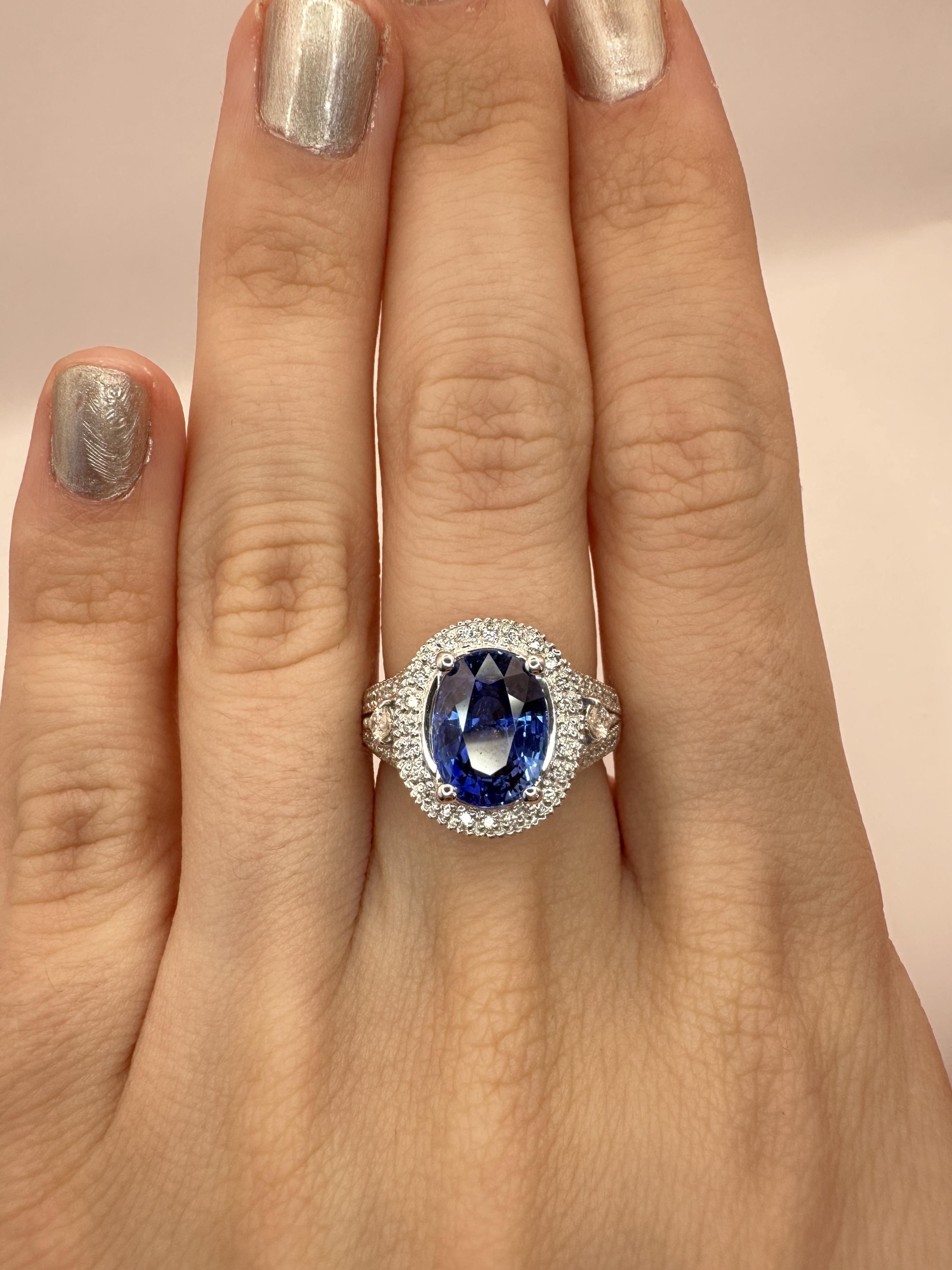 Anillo de diamantes y zafiros 18k en venta 5