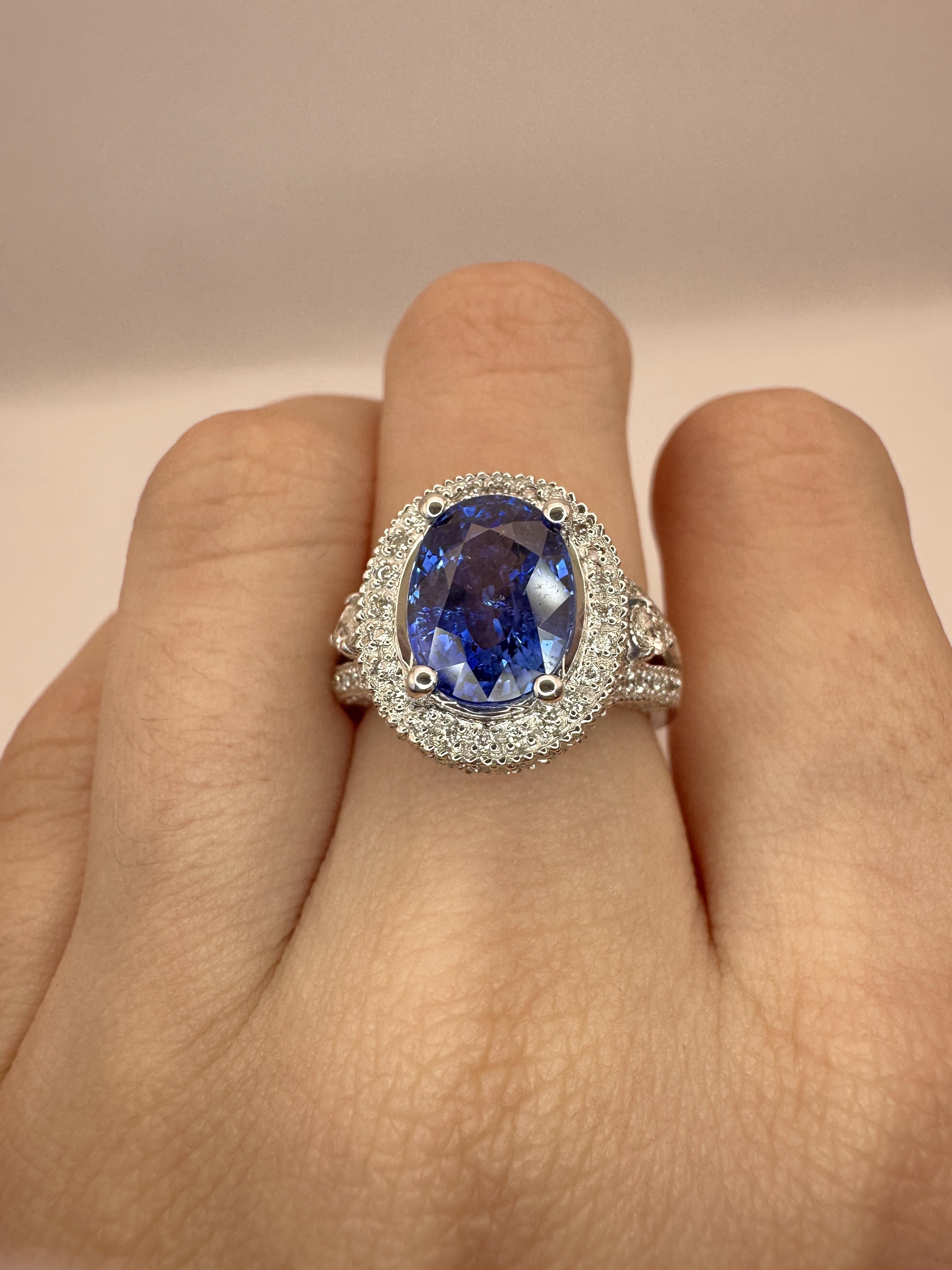 18k Diamond and Sapphire Ring For Sale 6