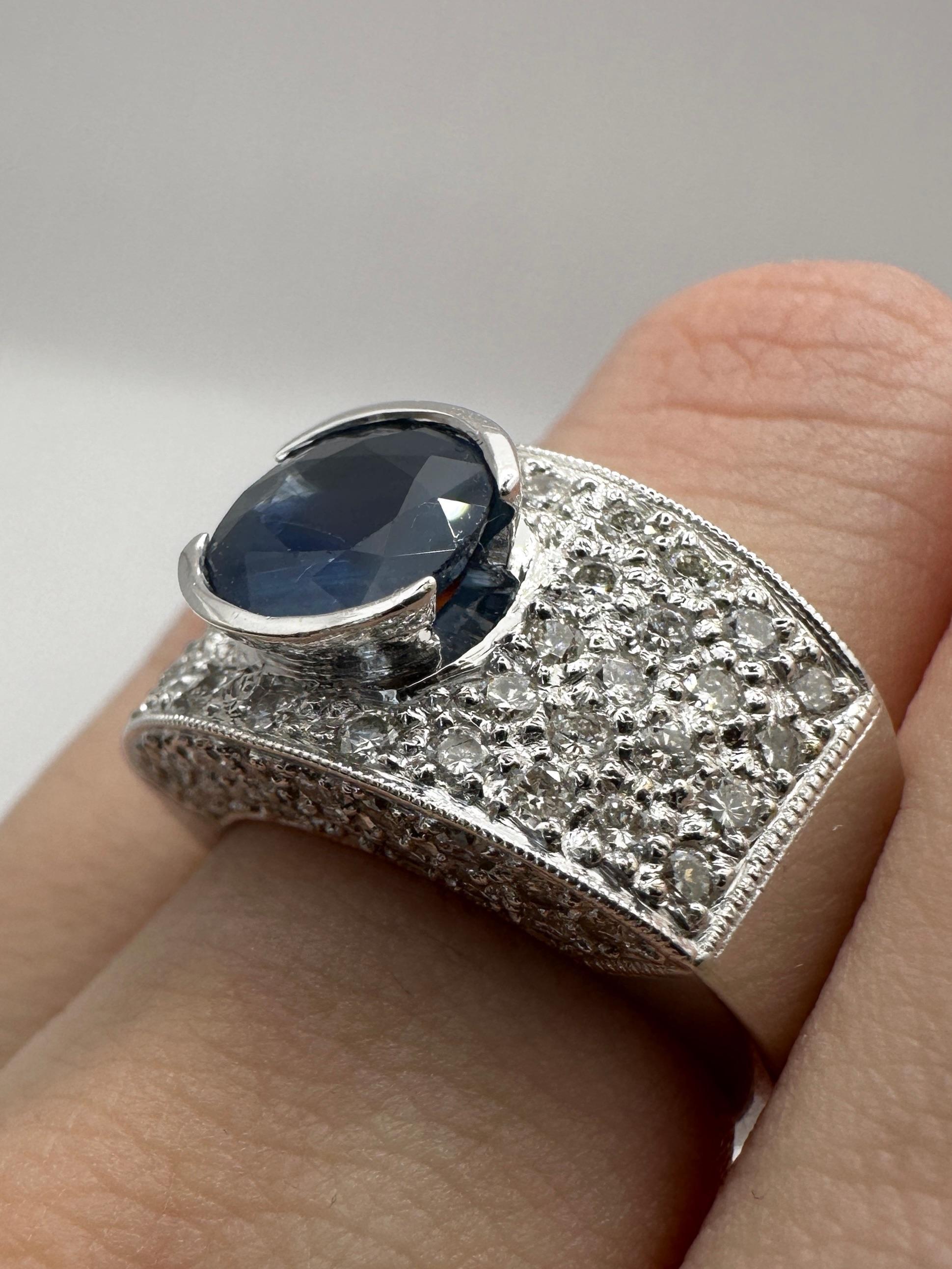 Women's 18k Diamond and Sapphire Ring For Sale