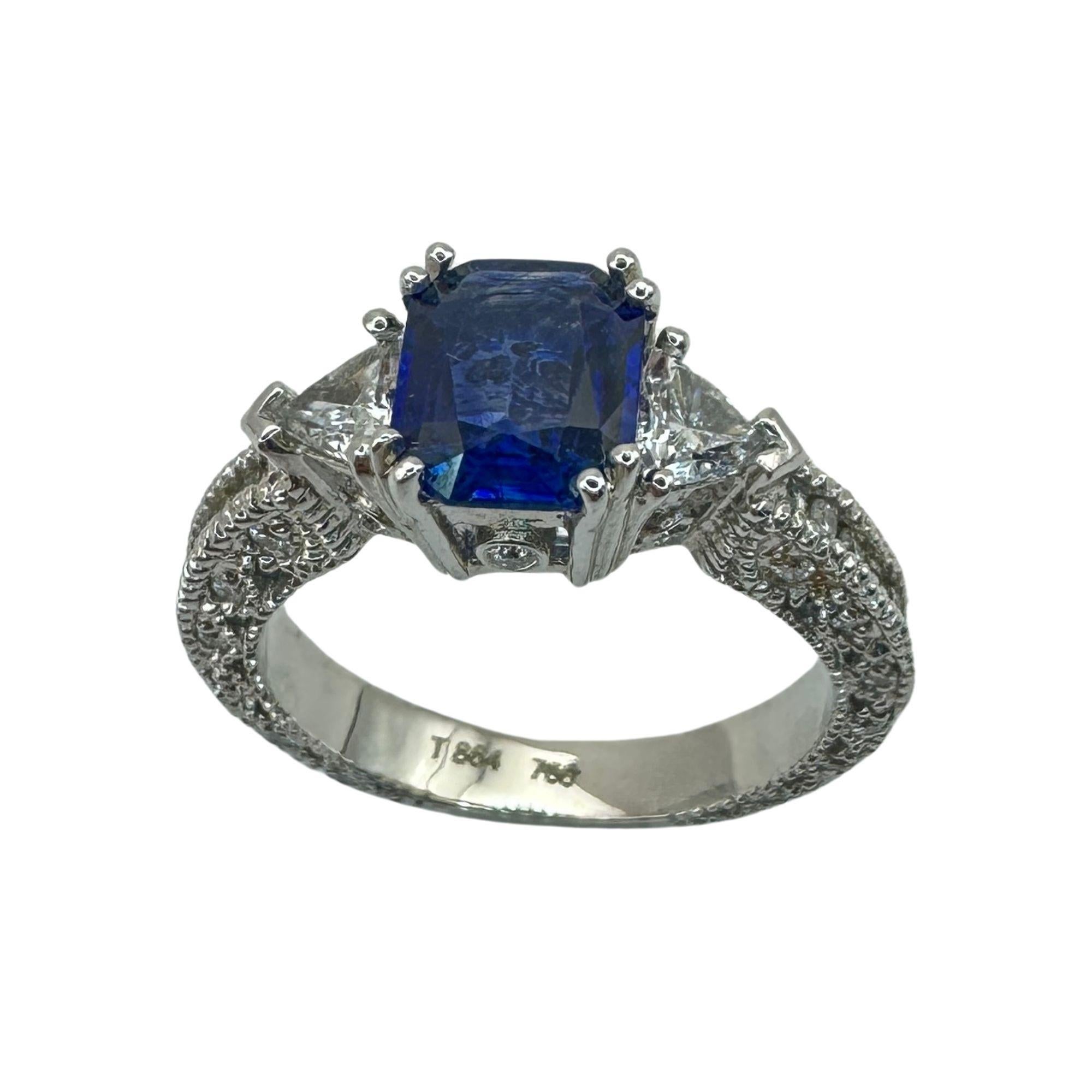 18k Diamond and Sapphire Ring For Sale 4