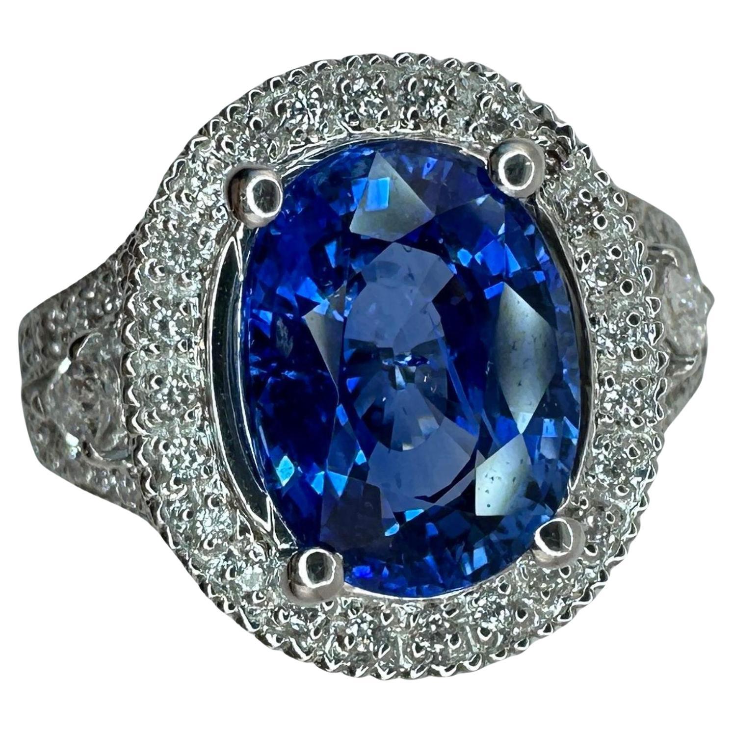 18k Diamond and Sapphire Ring For Sale