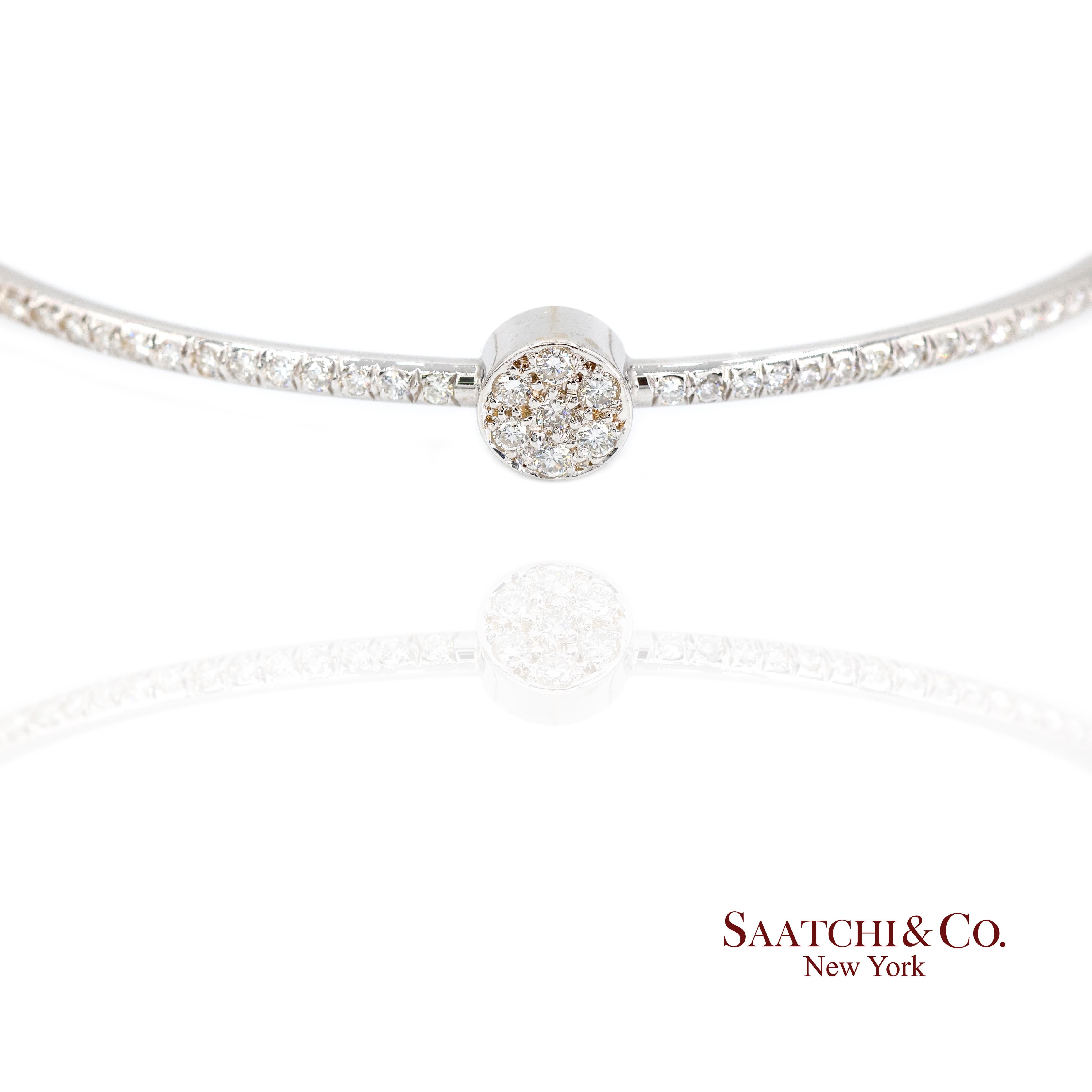 Bracelet en or blanc 18k avec diamant Womens VS Pave Modern Fine Jewelry Pour femmes en vente
