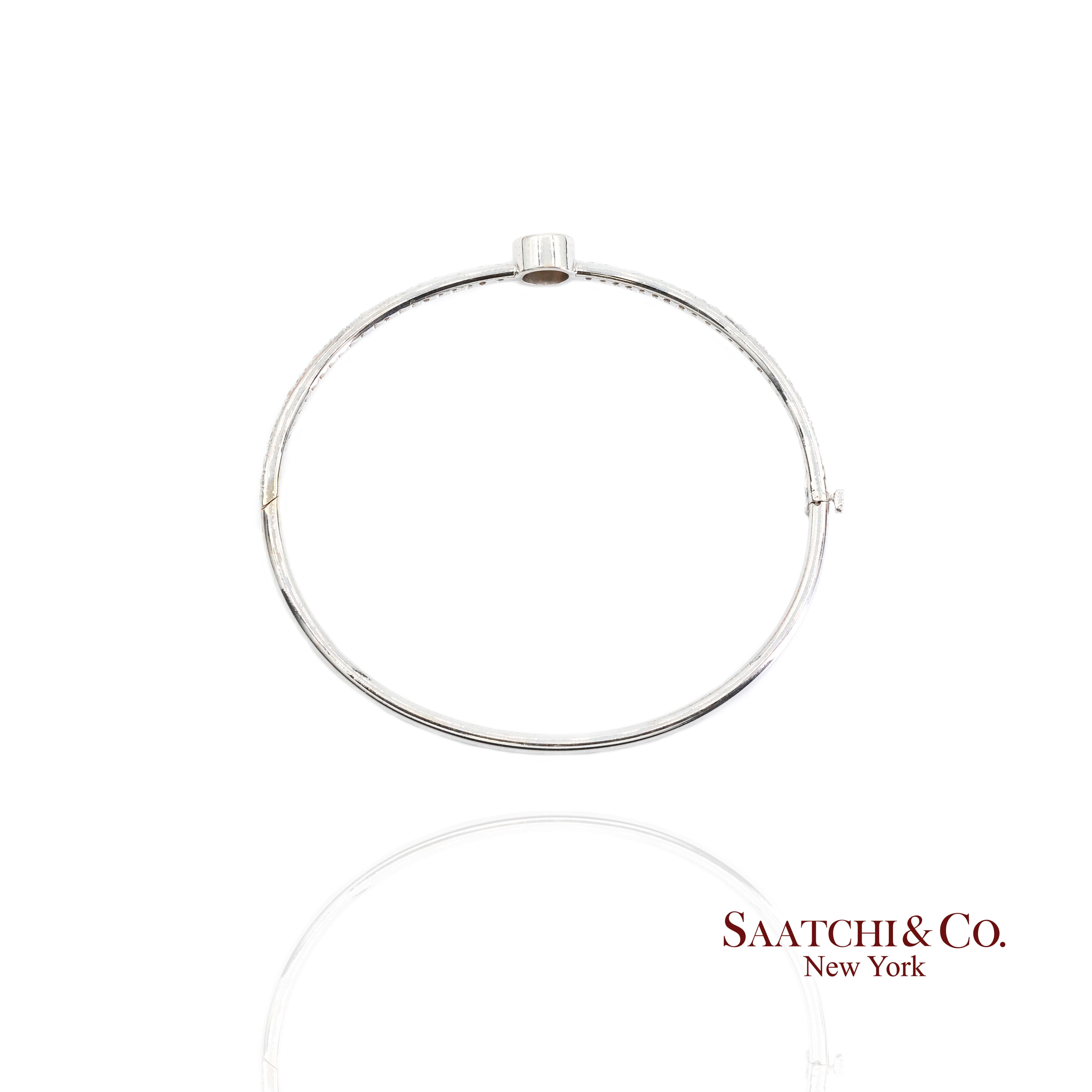 Bracelet en or blanc 18k avec diamant Womens VS Pave Modern Fine Jewelry en vente 1