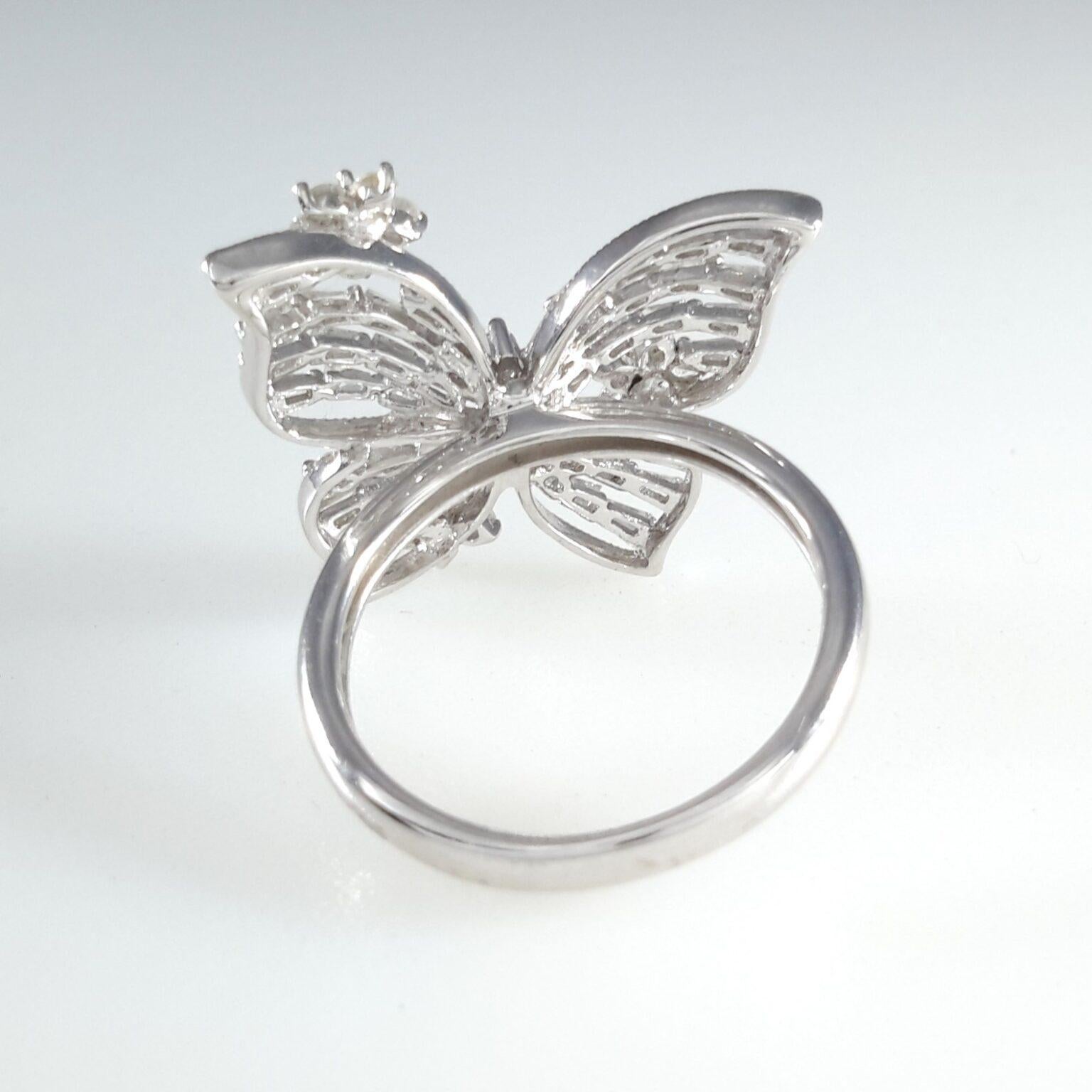Anello a farfalla con diamante 18k in vendita 1