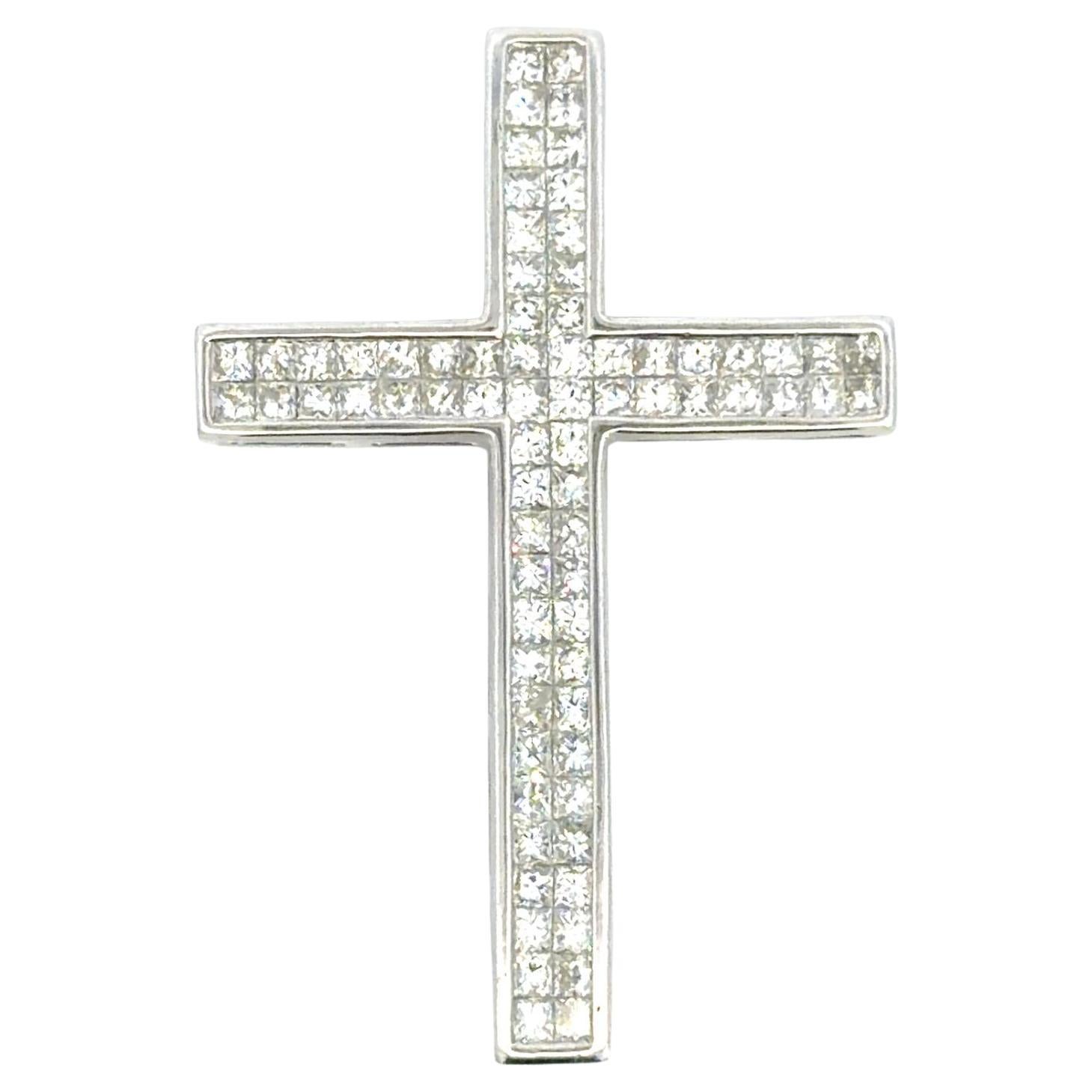 18k Diamond Cross Pendant For Sale