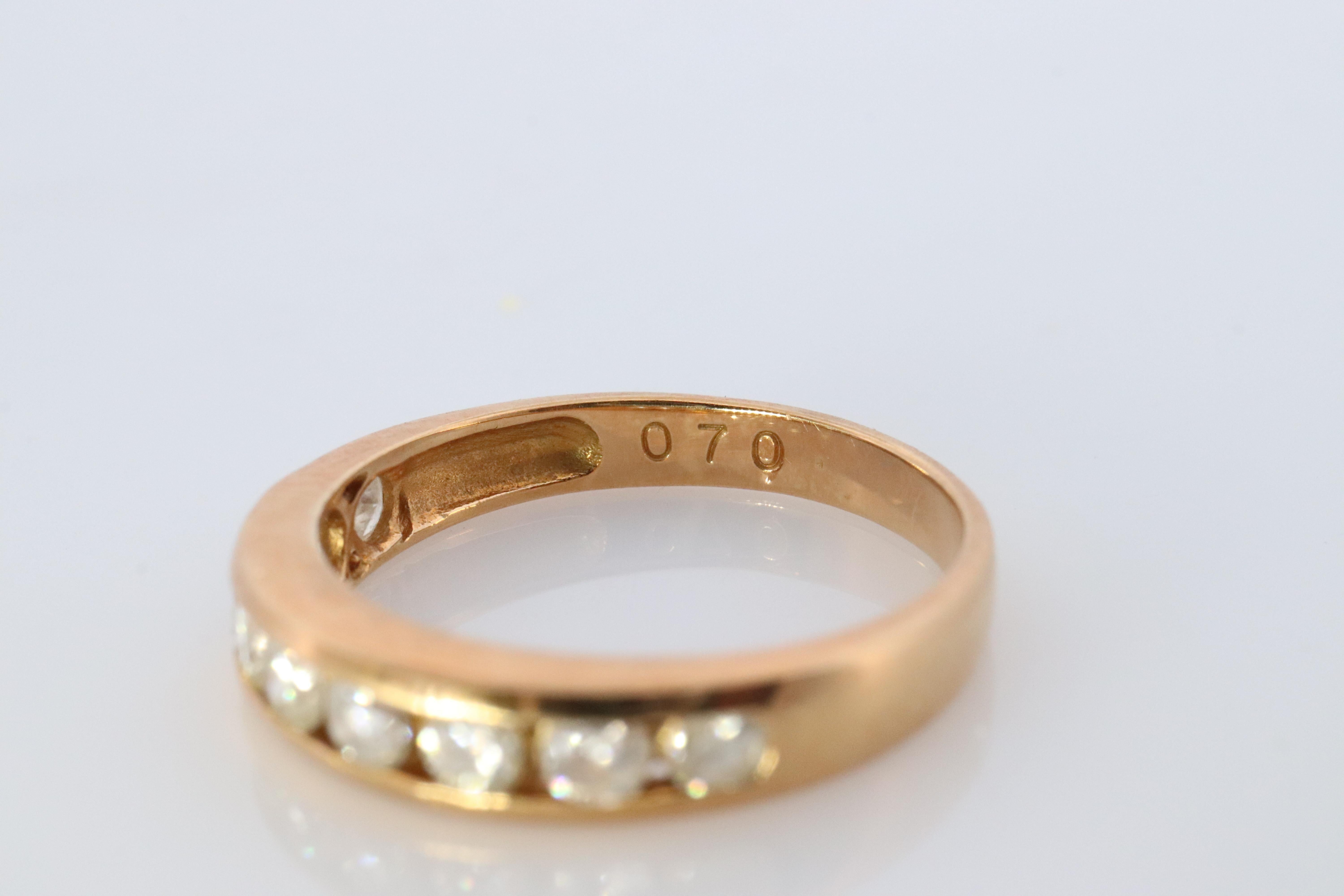 18k Diamant Ewigkeitsring. 18k Gelbgold Halb Jahrestag Unendlichkeit Ring für Damen oder Herren im Angebot