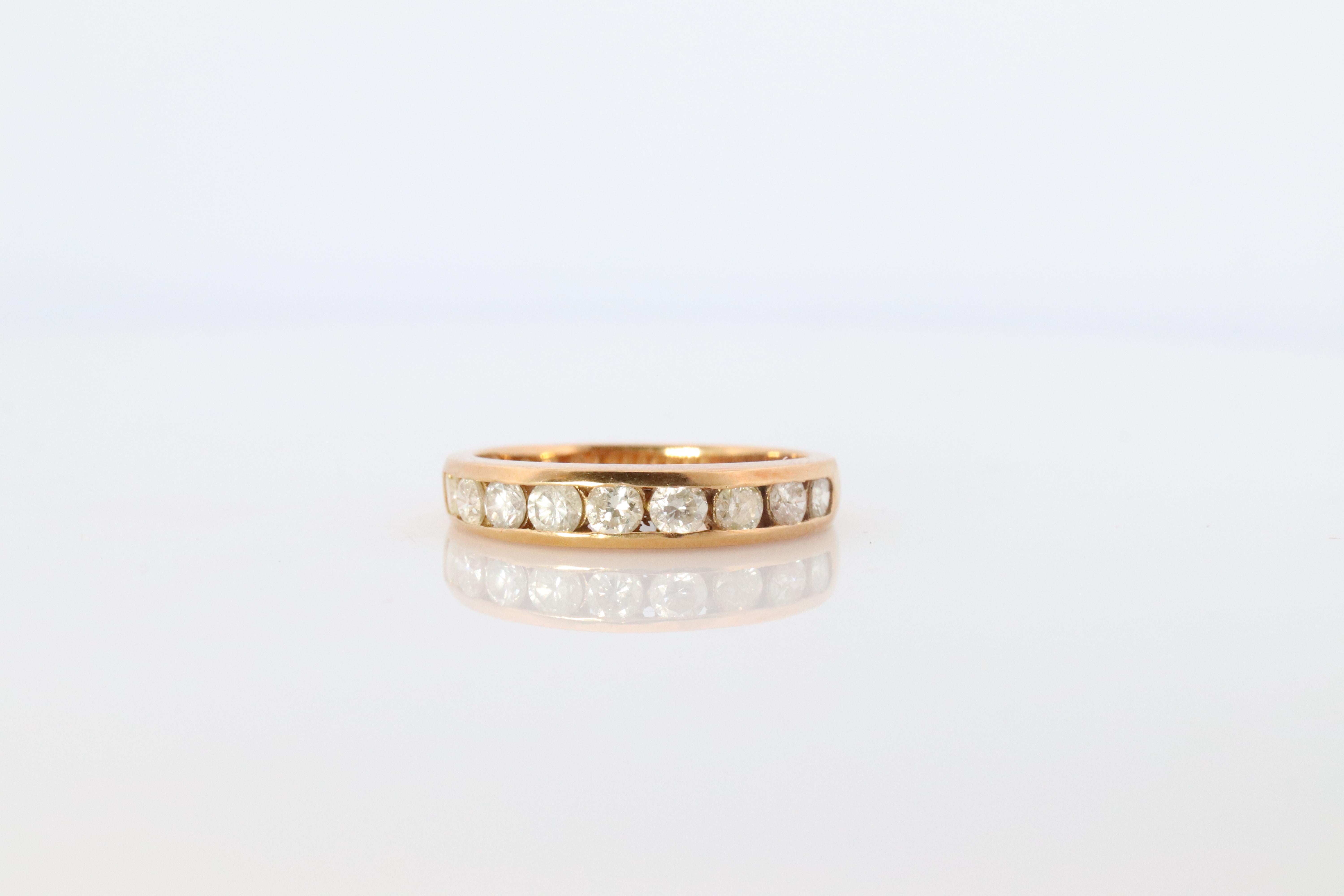 18k Diamant Ewigkeitsring. 18k Gelbgold Halb Jahrestag Unendlichkeit Ring im Angebot 1