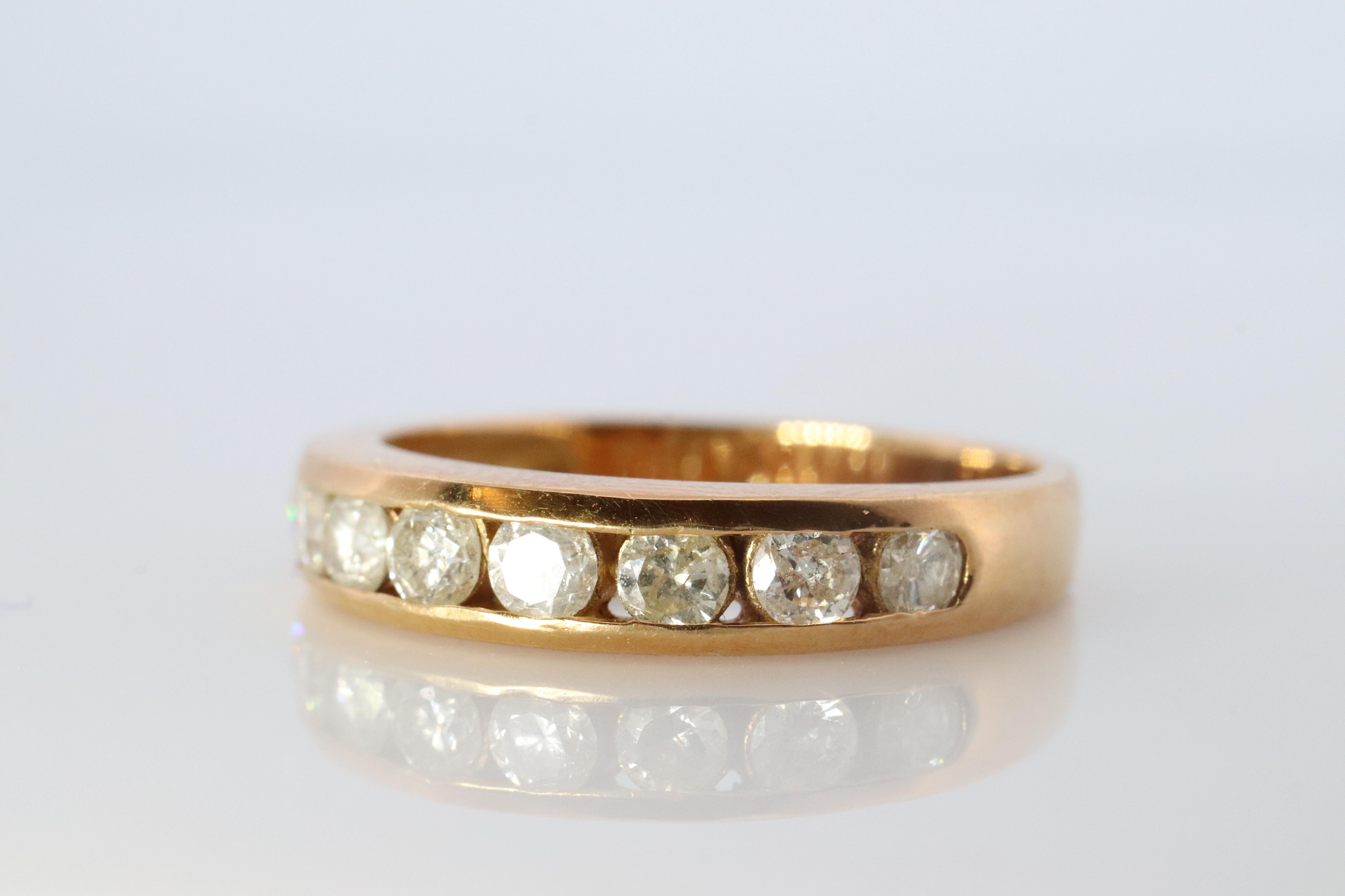 18k Diamant Ewigkeitsring. 18k Gelbgold Halb Jahrestag Unendlichkeit Ring im Angebot 2