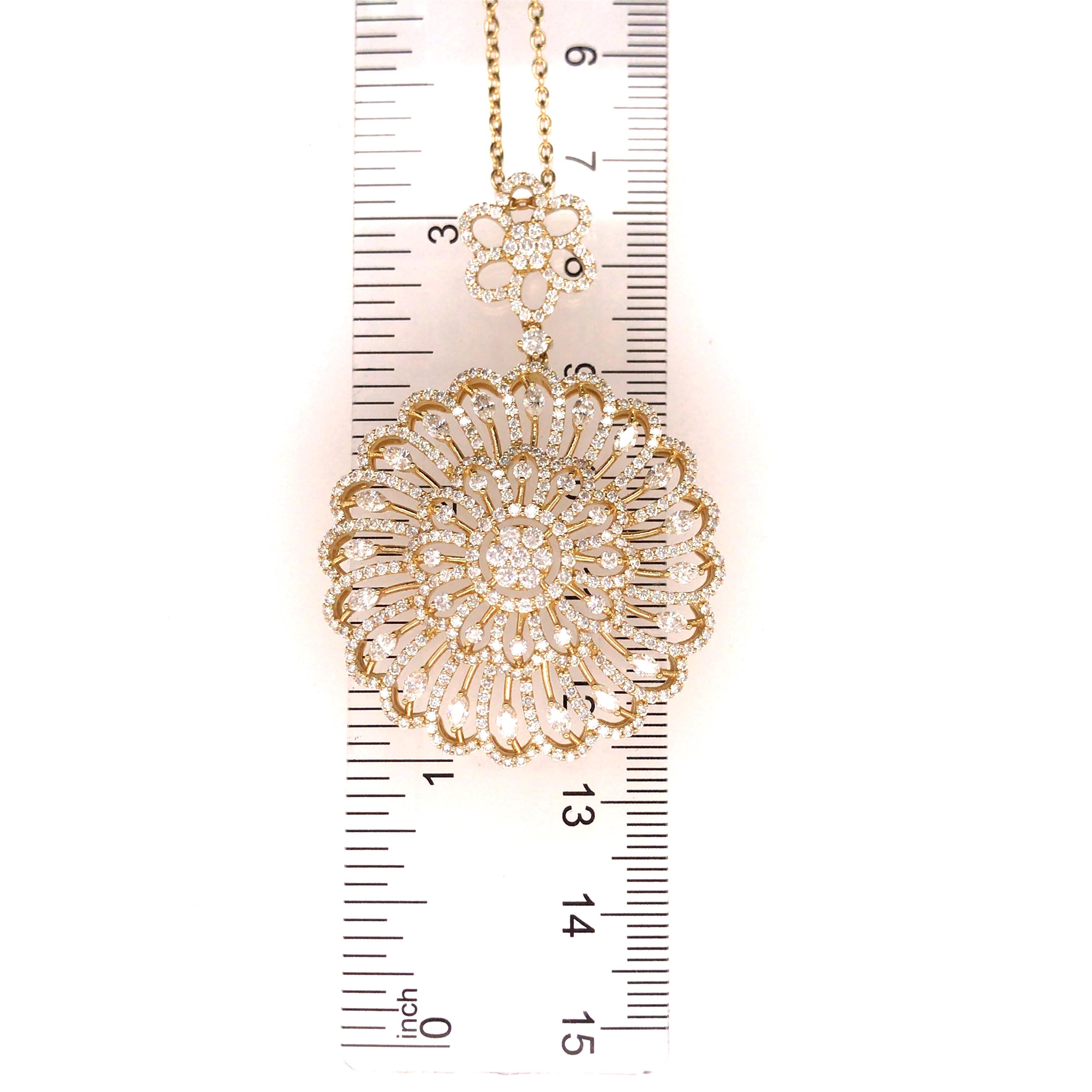 18K Diamond Flower and Drop Pendant on Diamond by The Yard Chain Yellow Gold For Sale 2