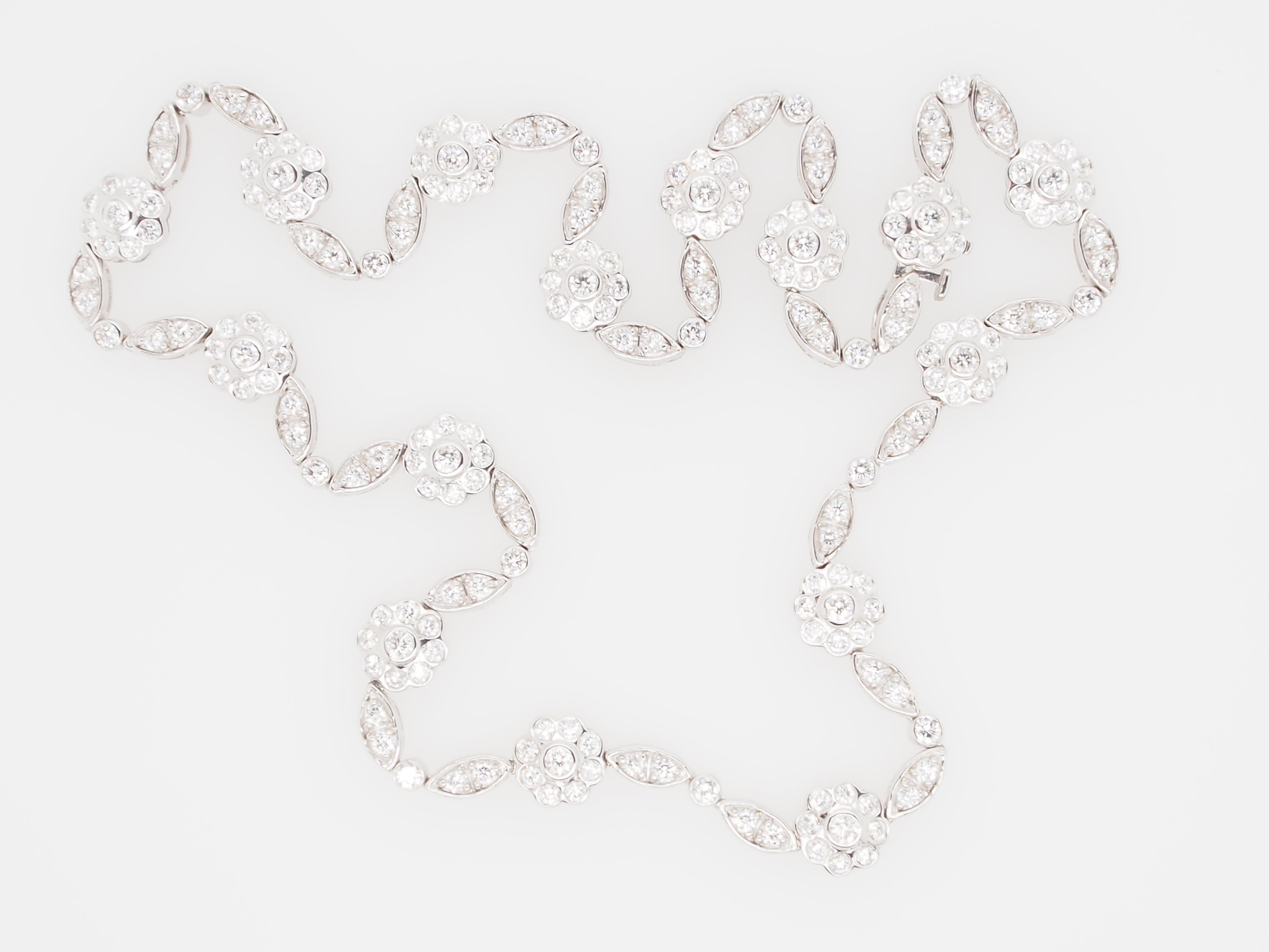 Women's or Men's 18 Karat Diamond Flower Cluster Necklace White Gold 7.75 Carat