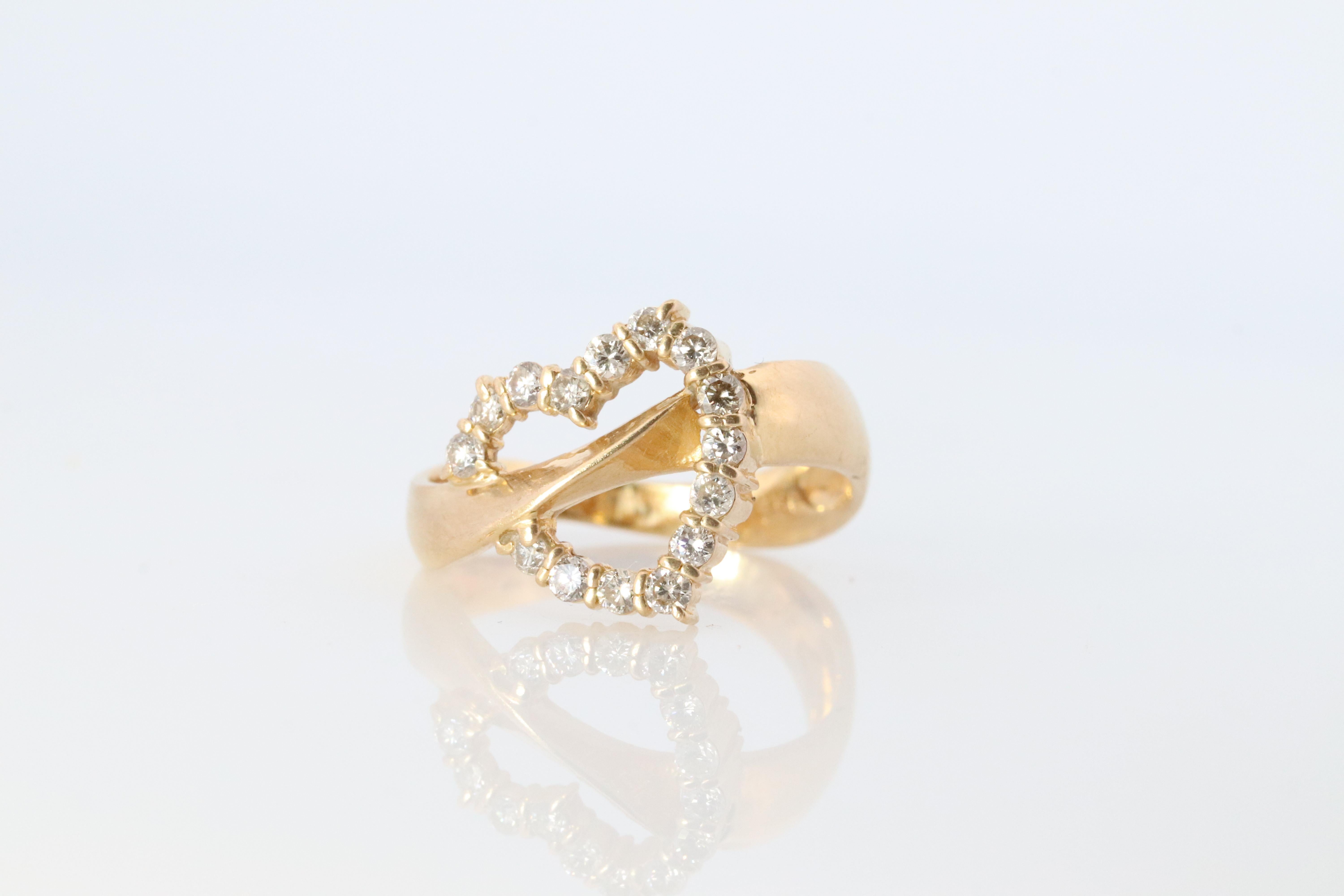 Anillo Corazón Diamante 18k. Anillo Amor Corazón Abierto de Oro Amarillo de 18k. Moderno en venta