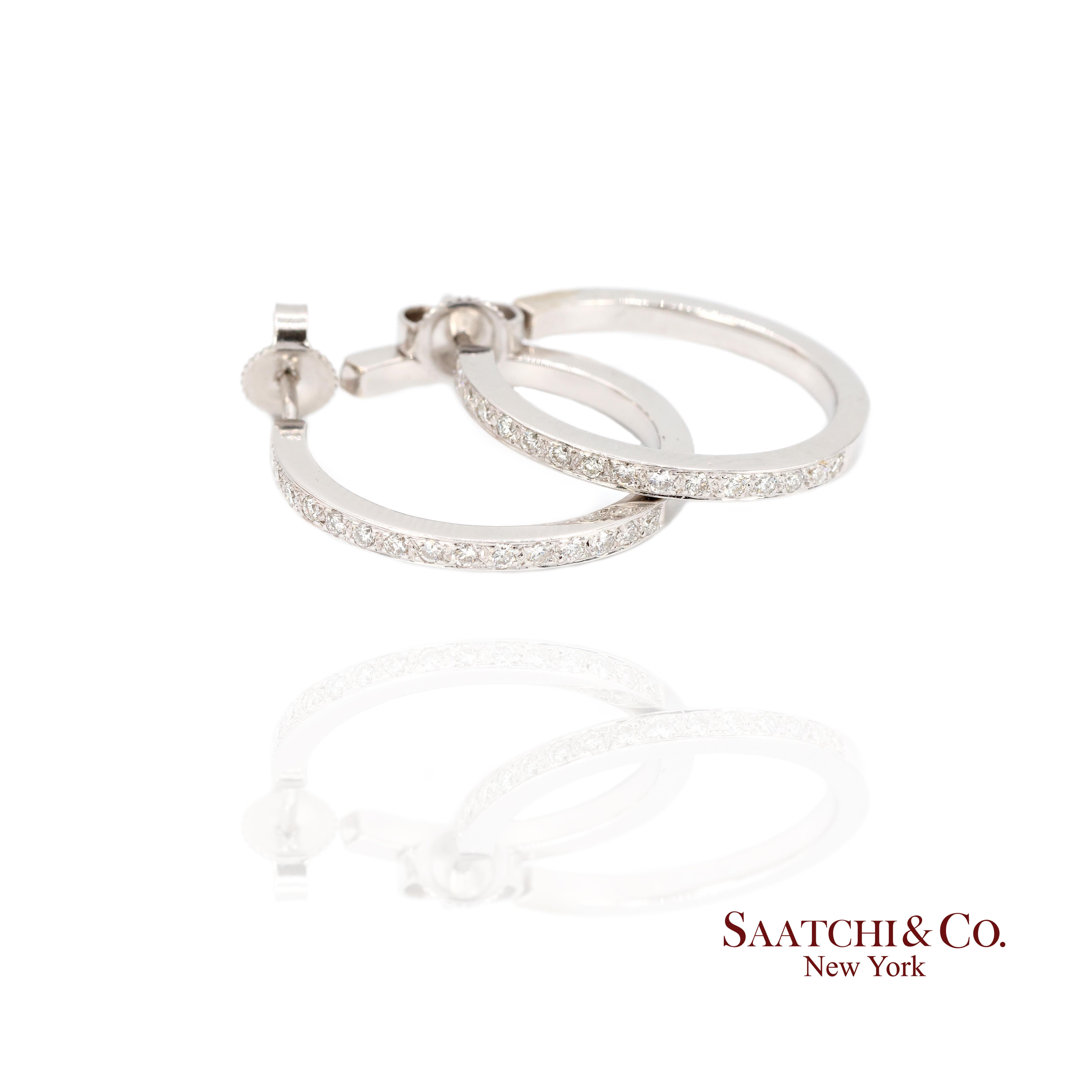 Pendientes de aro de diamantes de 18 quilates para mujer de oro blanco Joyería clásica de lujo en venta 3