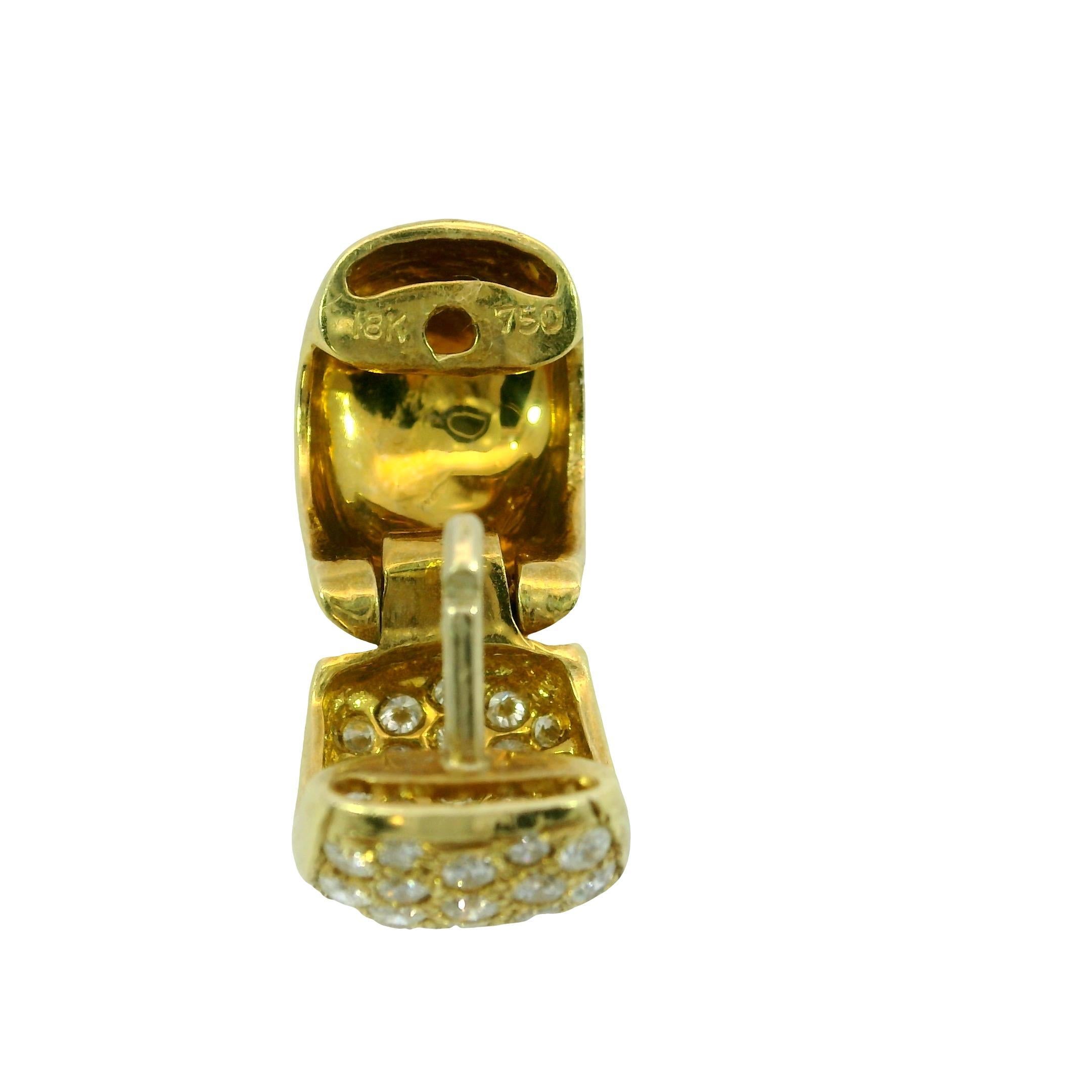 Boucles d'oreilles Huggie en or jaune 18 carats ~1.7ctw Diamants Pour femmes en vente