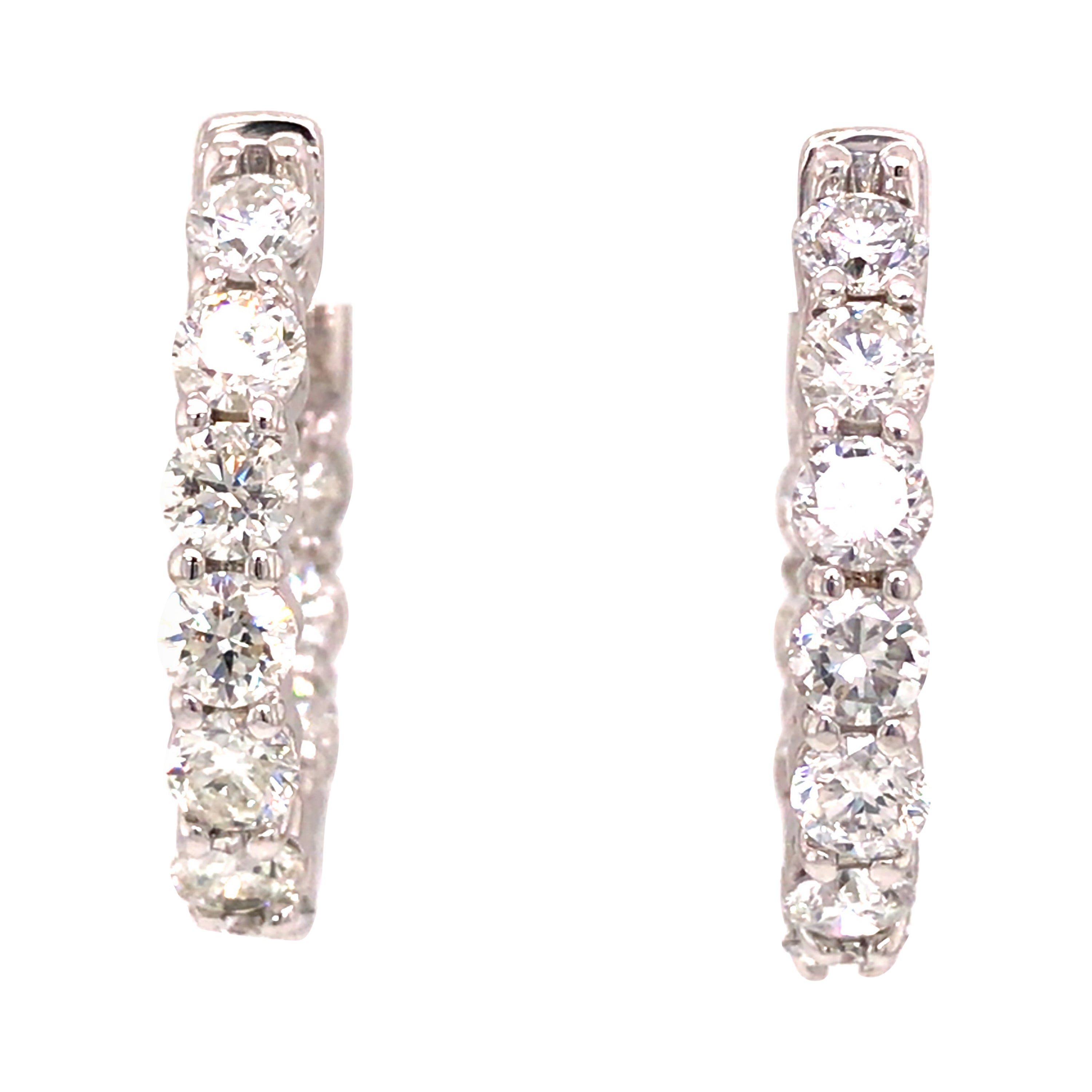 Pendientes de aro con entrada/salida de diamantes de 18 quilates Oro blanco