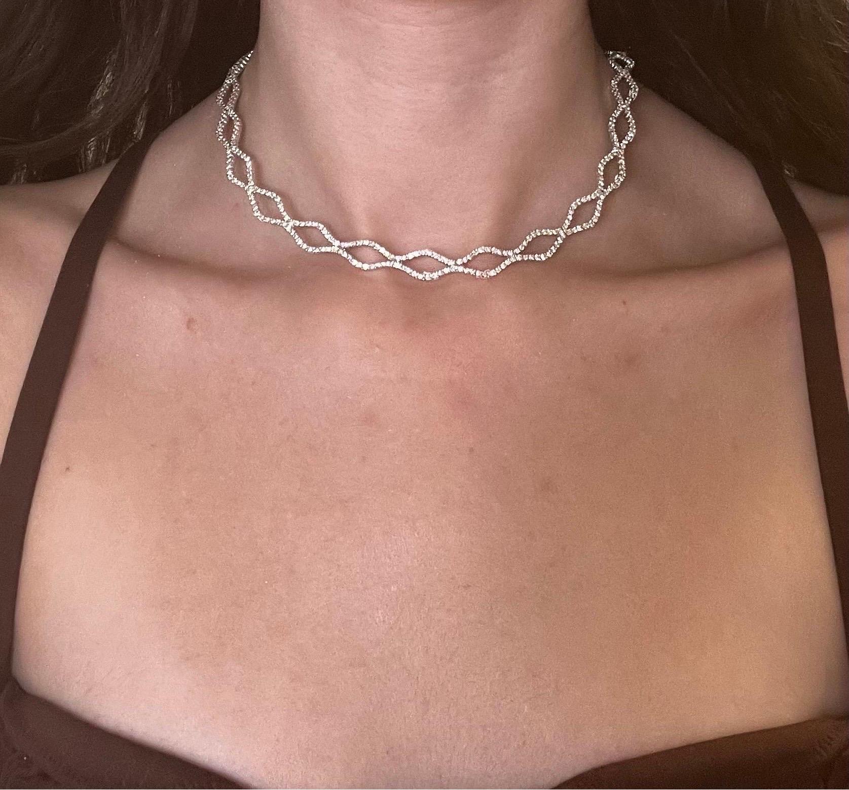 18K Diamant Unendlichkeit Halsband Halskette im Zustand „Neu“ im Angebot in Boston, MA