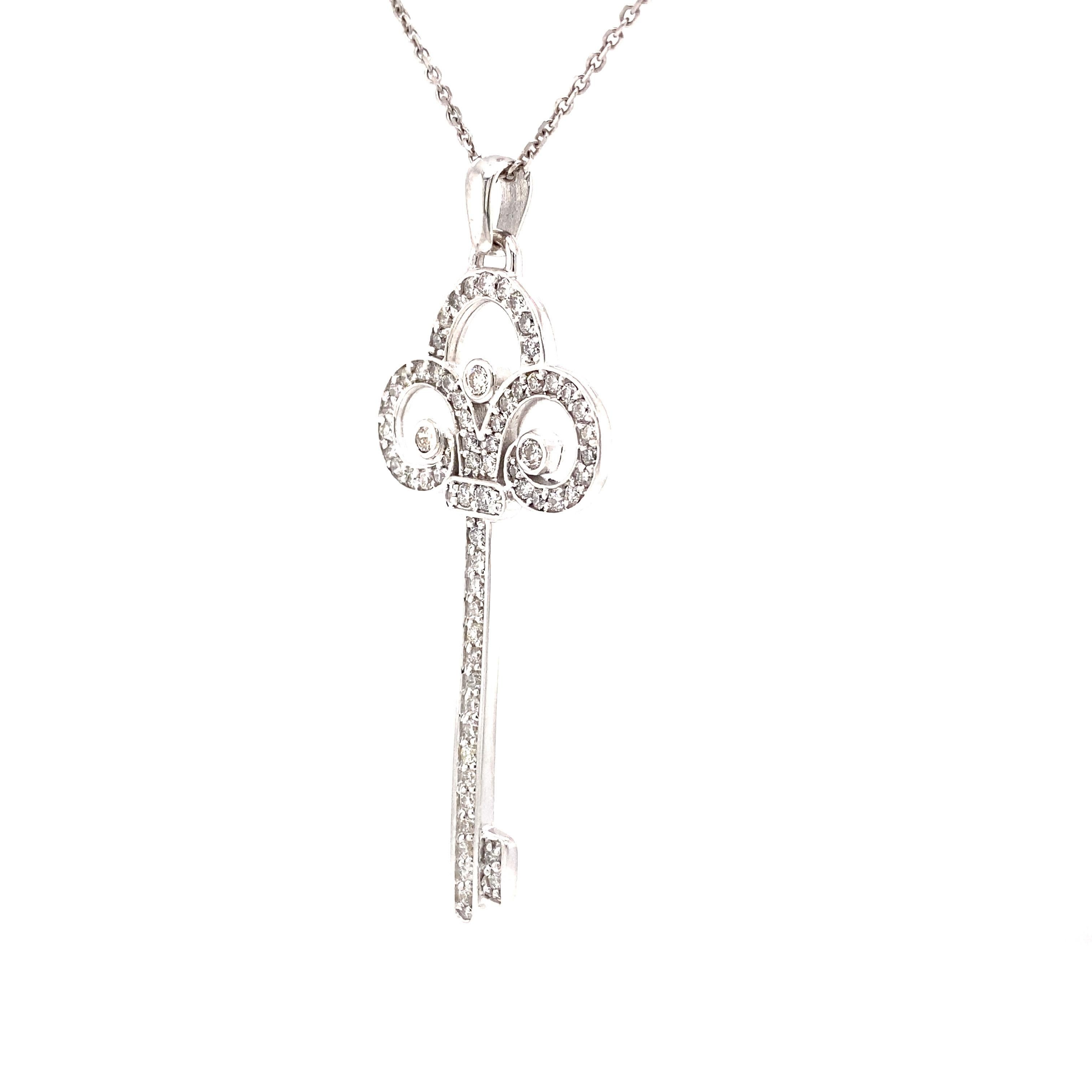 Round Cut 18k Diamond Key Pendant White Gold For Sale