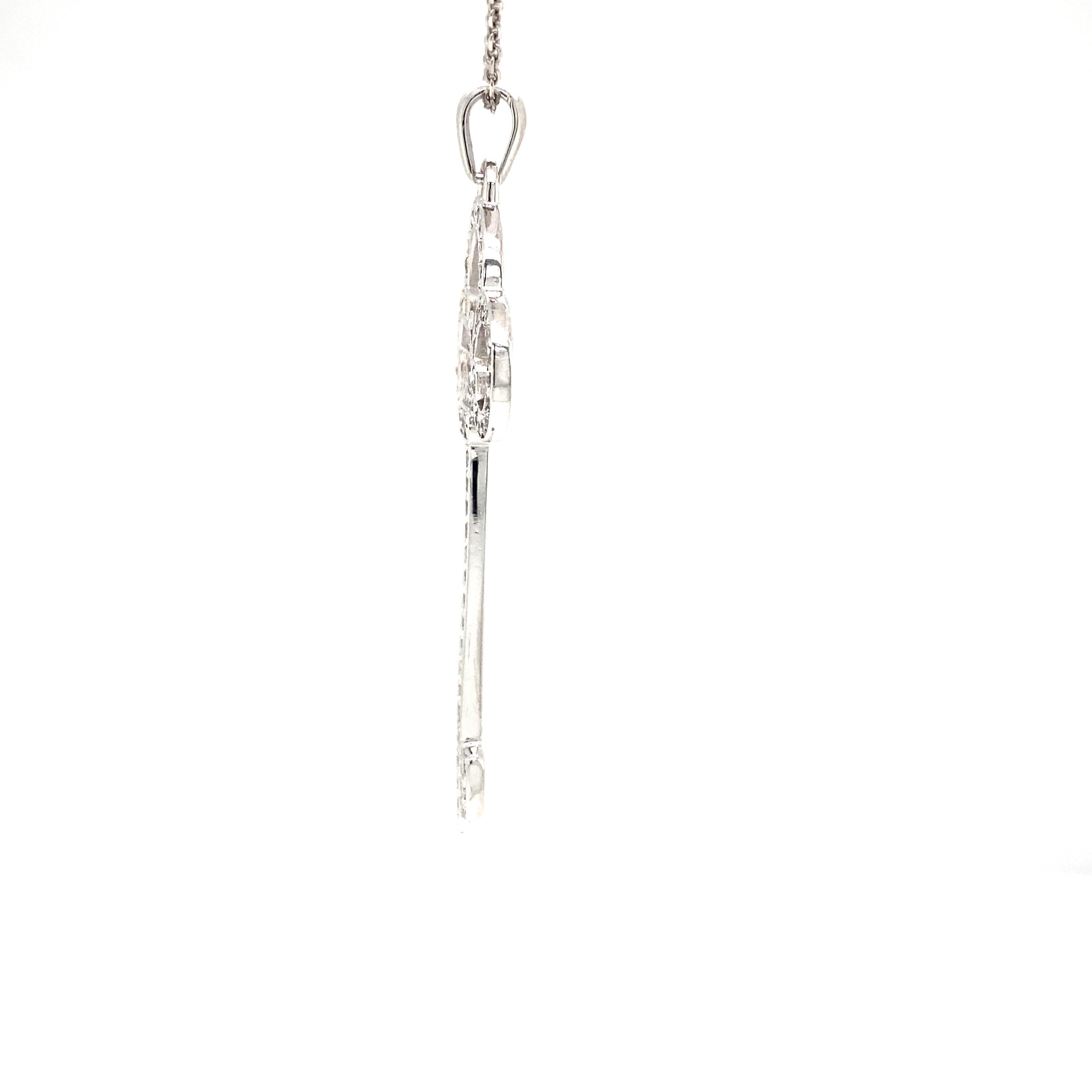 18k Diamond Key Pendant White Gold In Good Condition For Sale In Boca Raton, FL