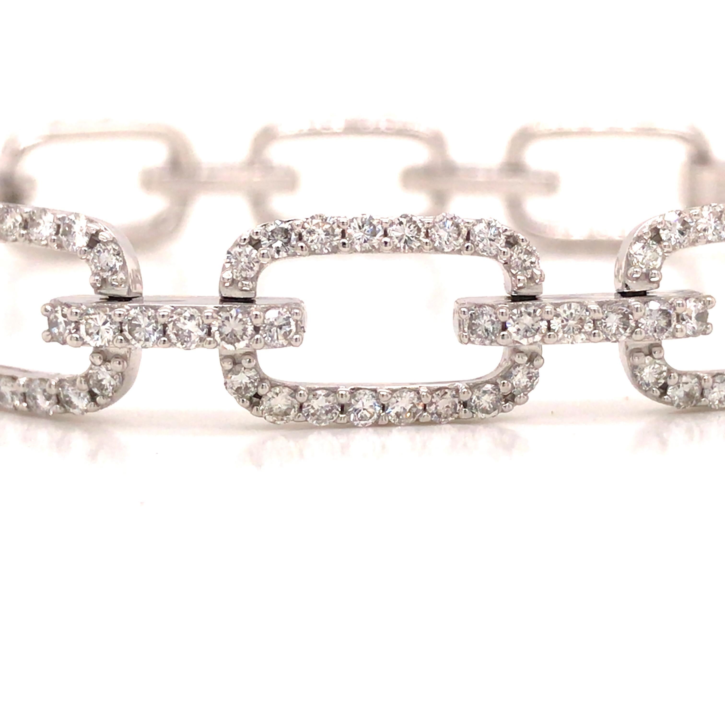 Round Cut 18K Diamond Link Bracelet White Gold For Sale