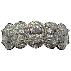Bague ovale en diamants 18 carats