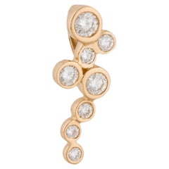 18K Diamond Pendant - Classic Design, Timeless Elegance, Statement Jewelry