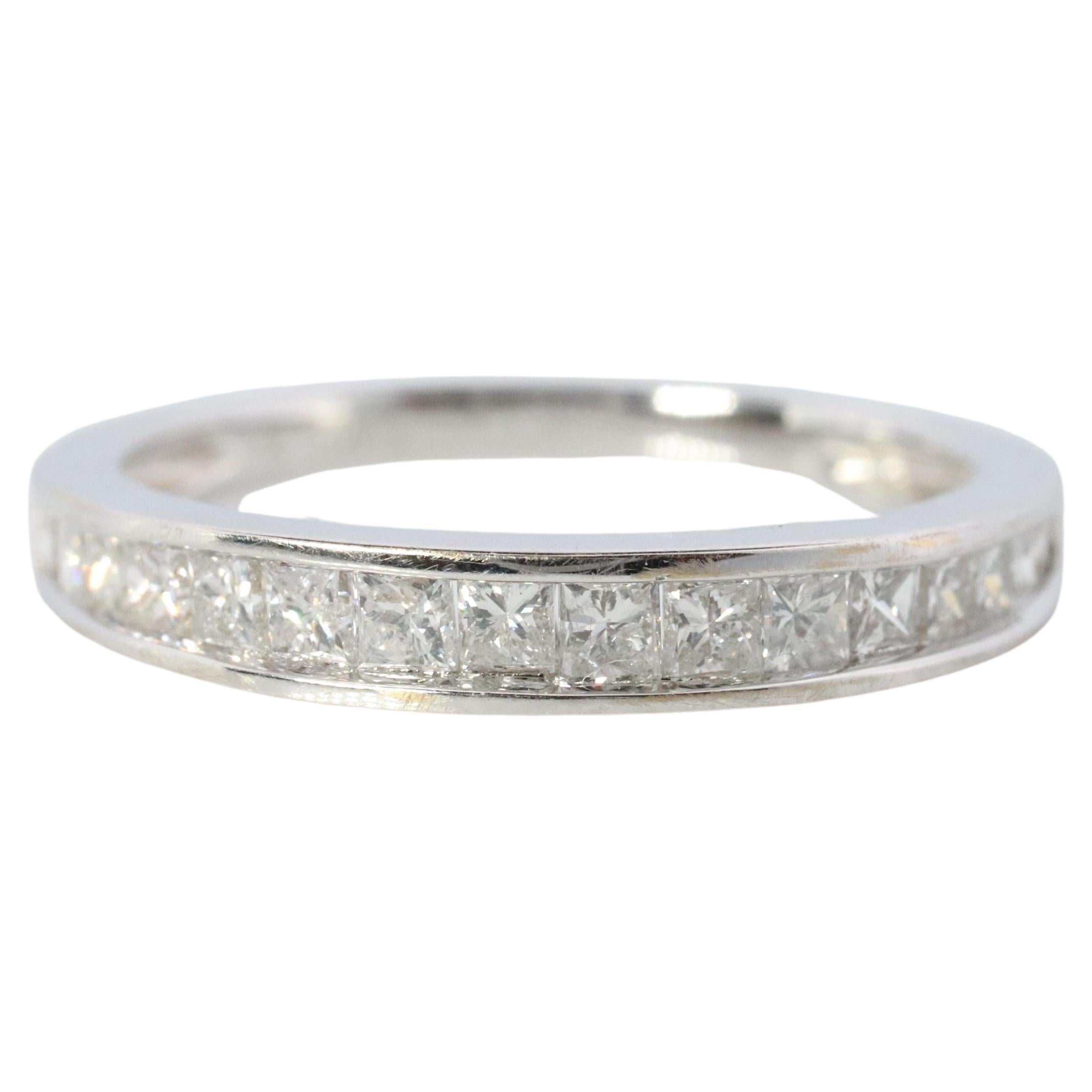Bague d'éternité en or blanc 18k Diamant Princesse. Bague demi-anniversaire en or blanc 18k 0,5ctw.