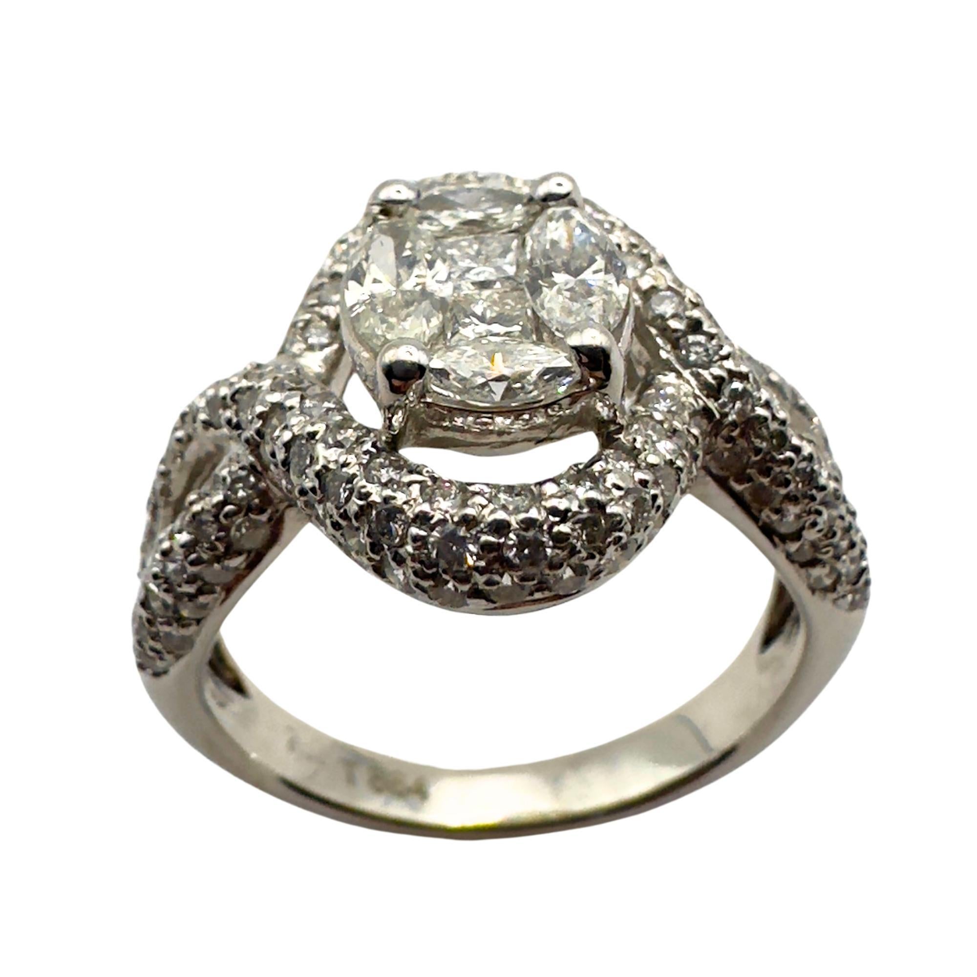 Anello con diamante 18k In condizioni buone in vendita a New York, NY