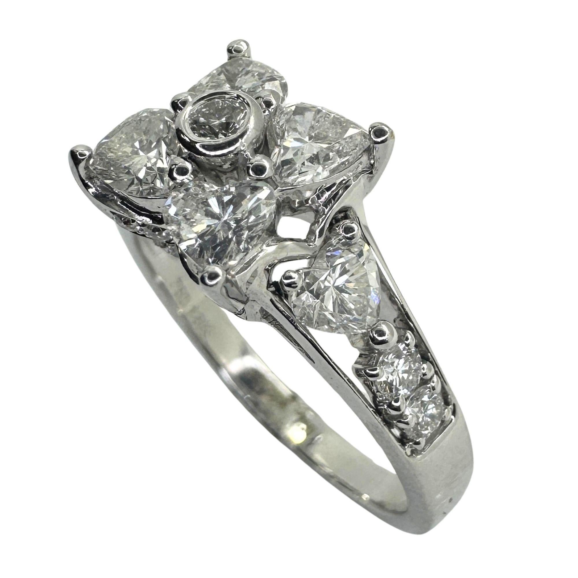 18k Diamond Ring with Floral Design and Side Heart Shaped Diamonds. For Sale 3