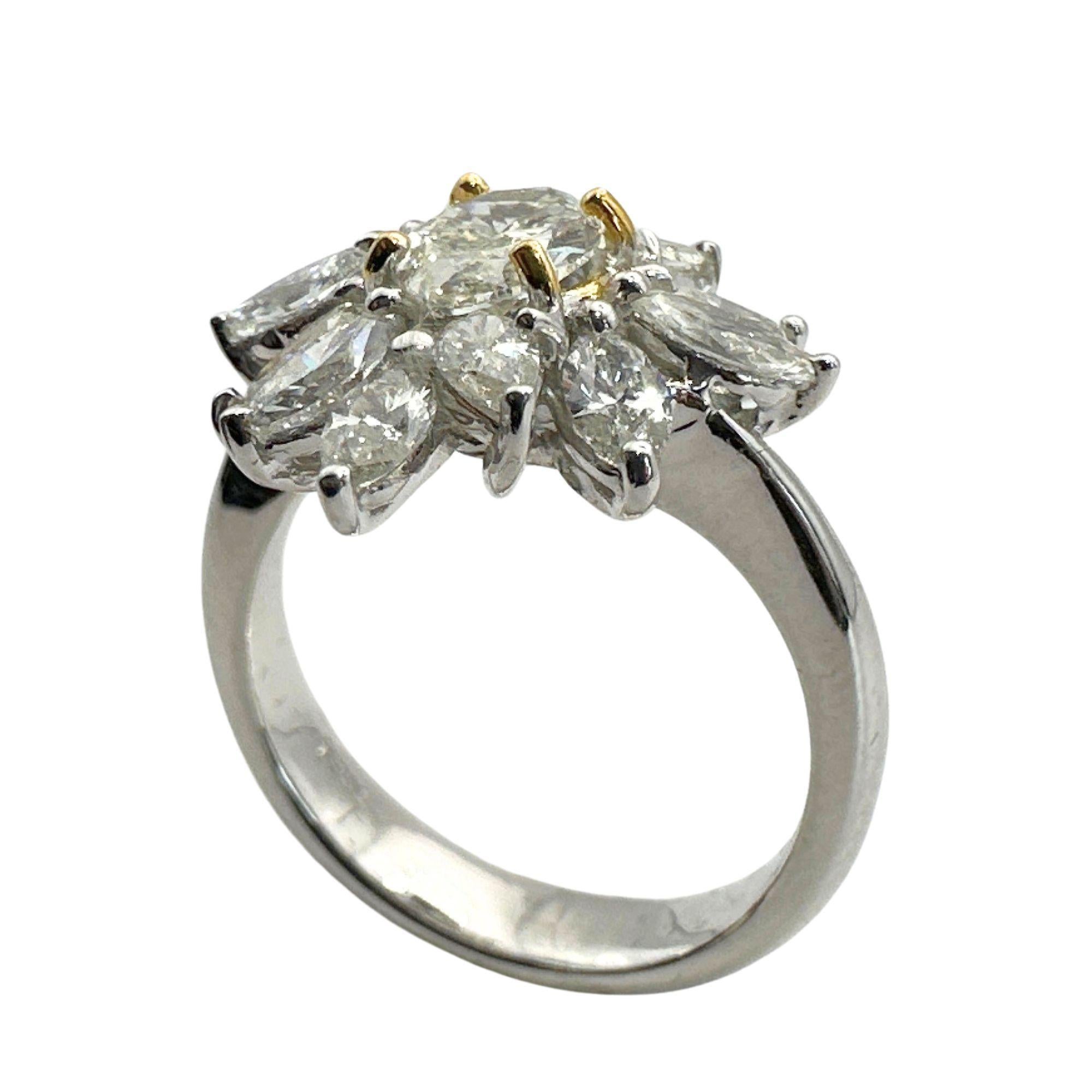 18k Diamond Ring with Marquise Center For Sale 1
