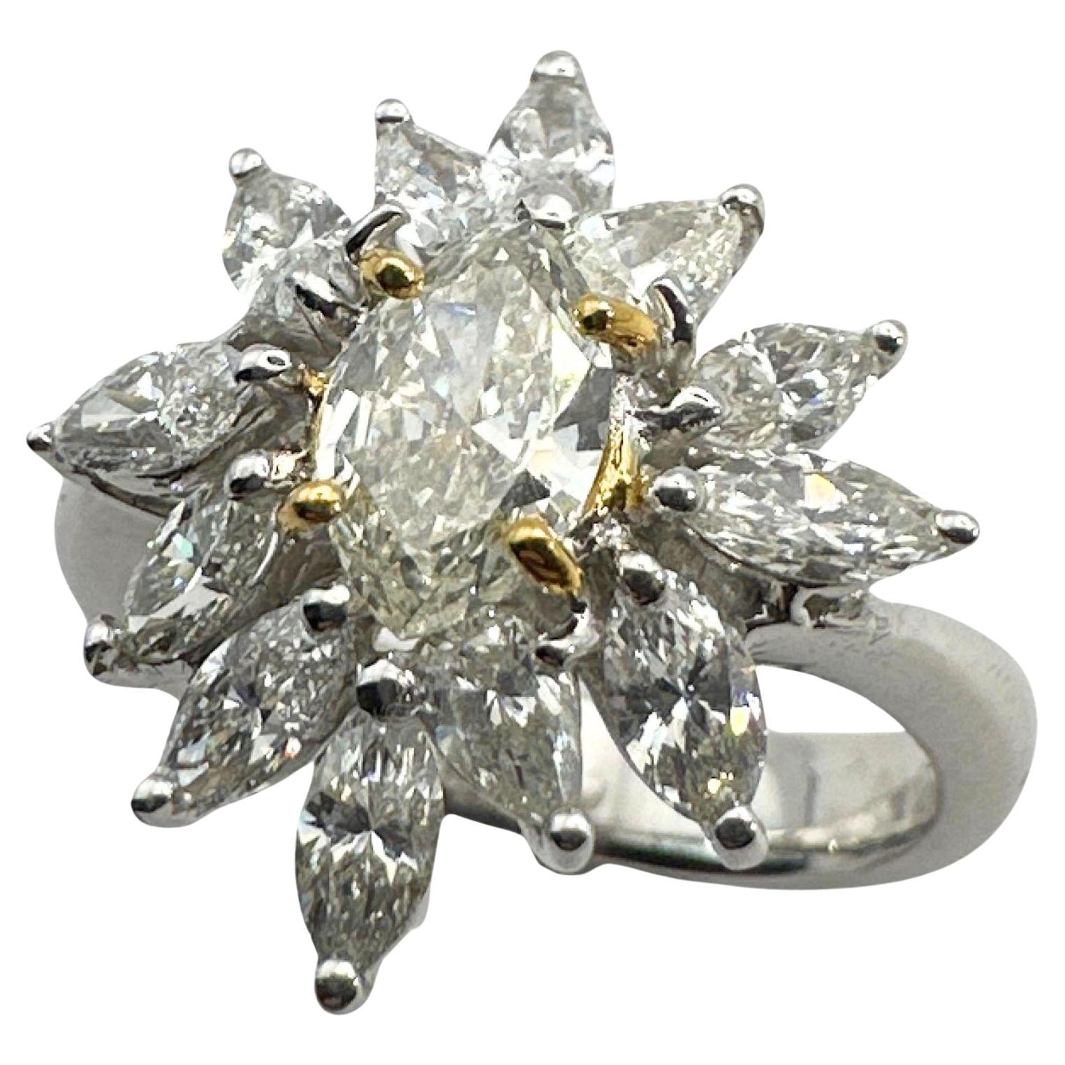 18k Diamond Ring with Marquise Center For Sale