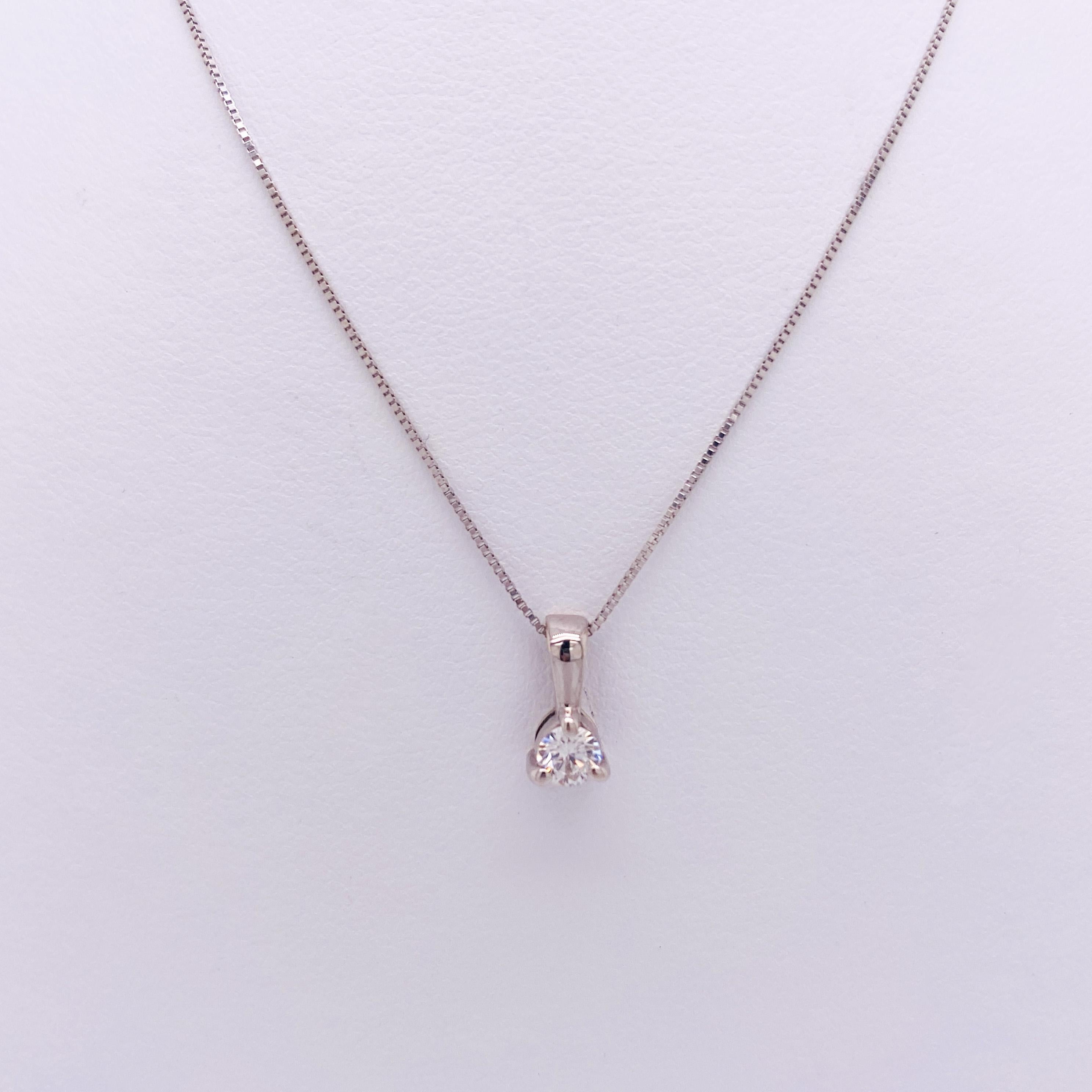 Contemporary Diamond Solitaire .20 Carat 18K White Gold Necklace Color G Clarity VS (LV) For Sale