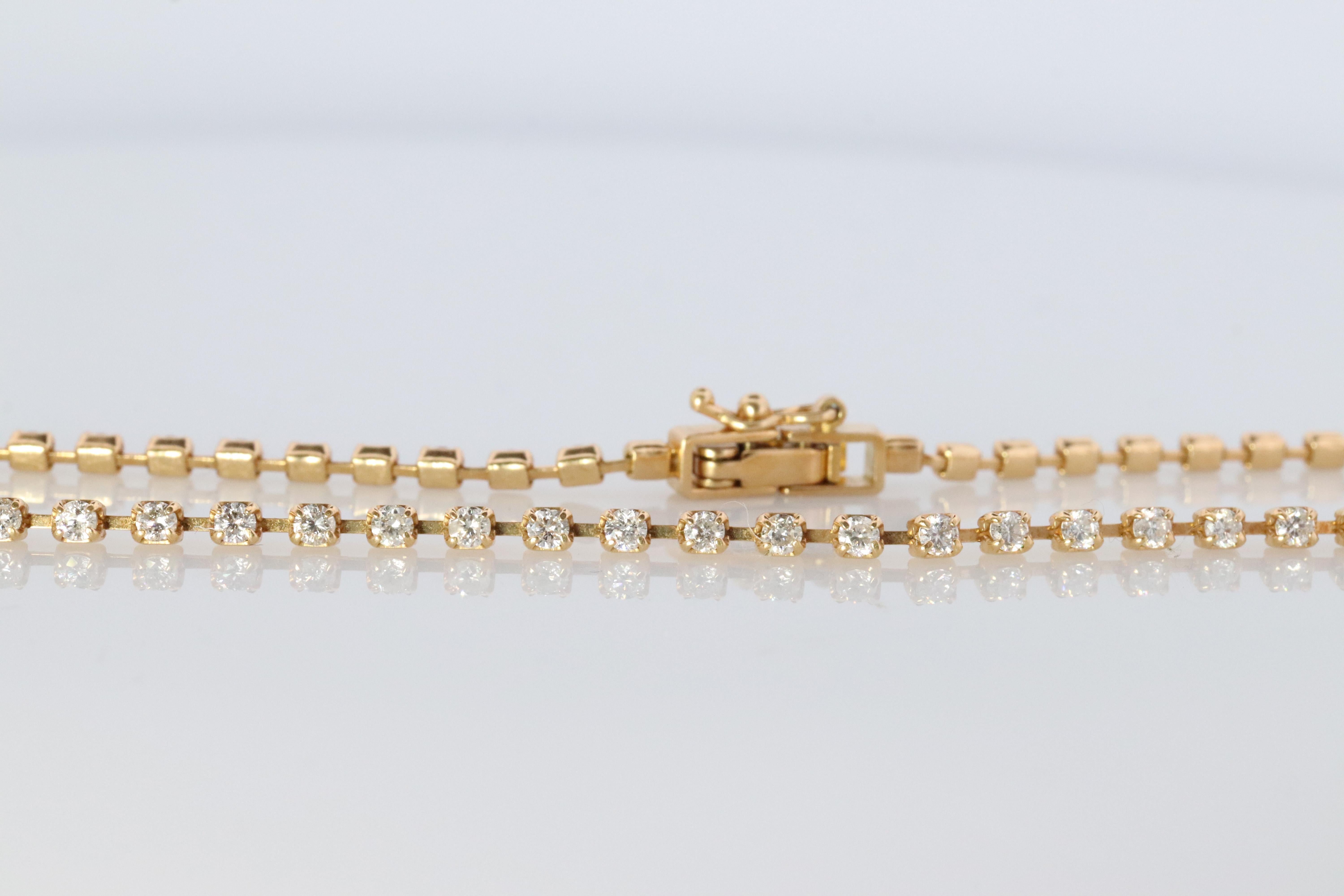 18k Diamant-Tennisarmband. 18k rundes Diamant-Tennisarmband. 1CTW Damen